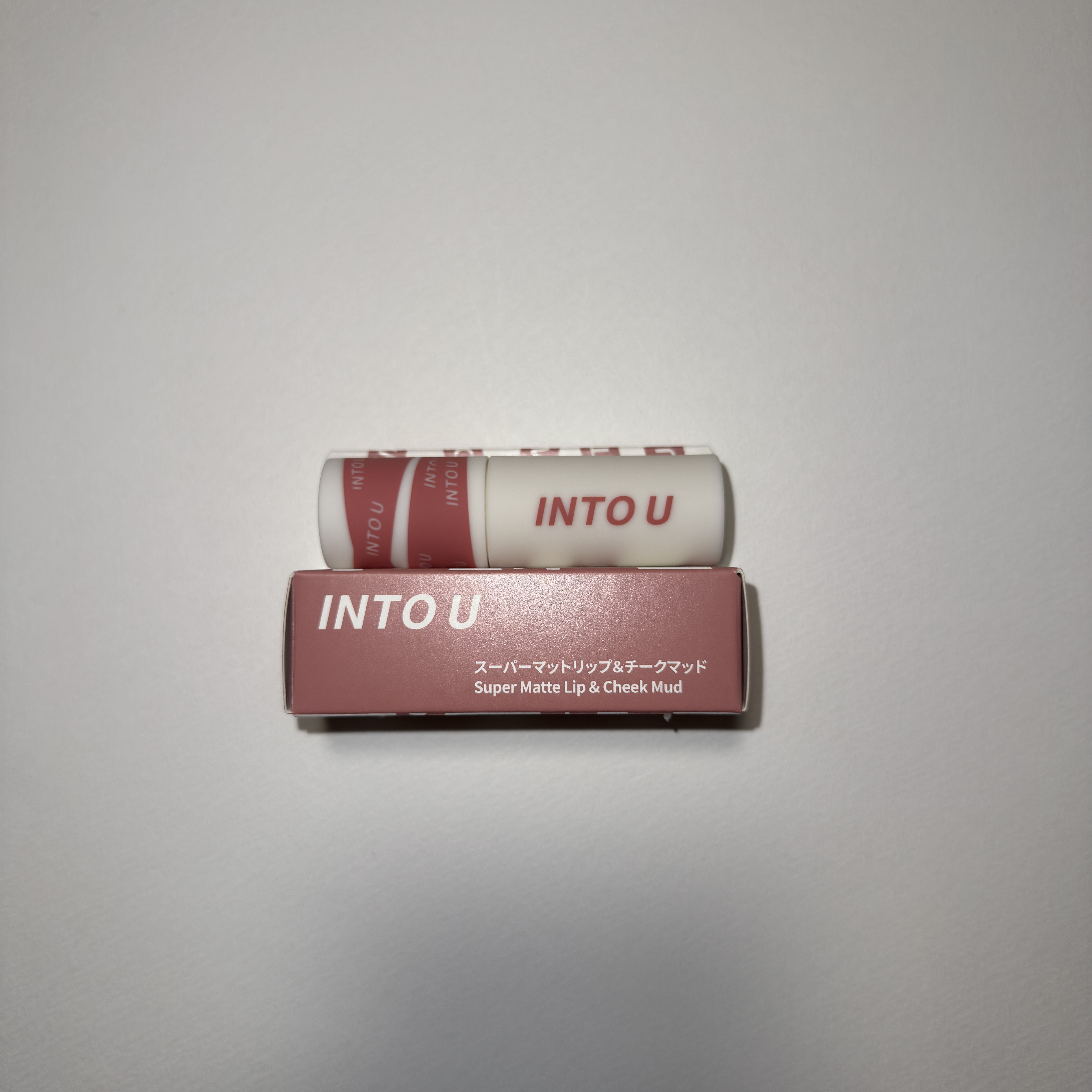 スーパーマットリップ＆チークマッド EM10 クイーンローズティー/INTO U/口紅を使ったクチコミ（1枚目）