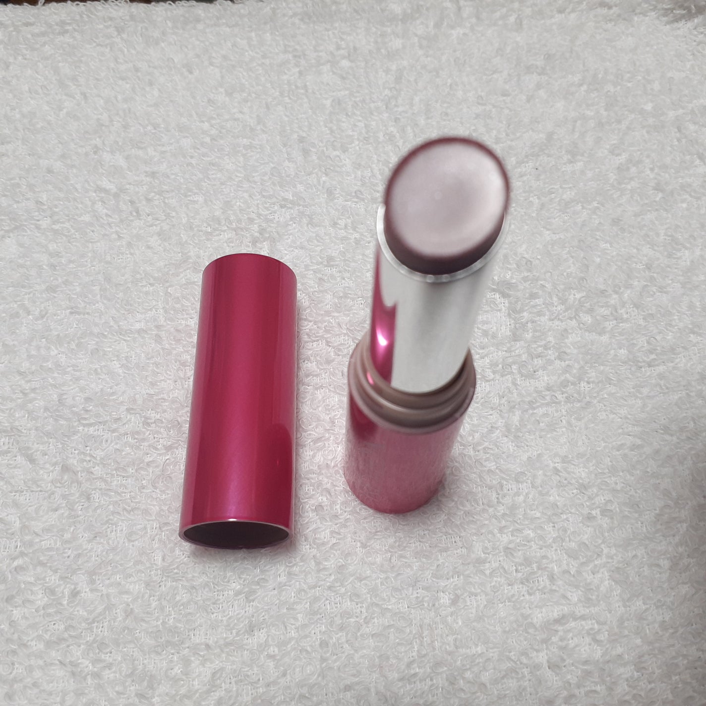 レブロン スーパー ラストラス デューイ シャイン リップスティック/REVLON/口紅を使ったクチコミ(3枚目)