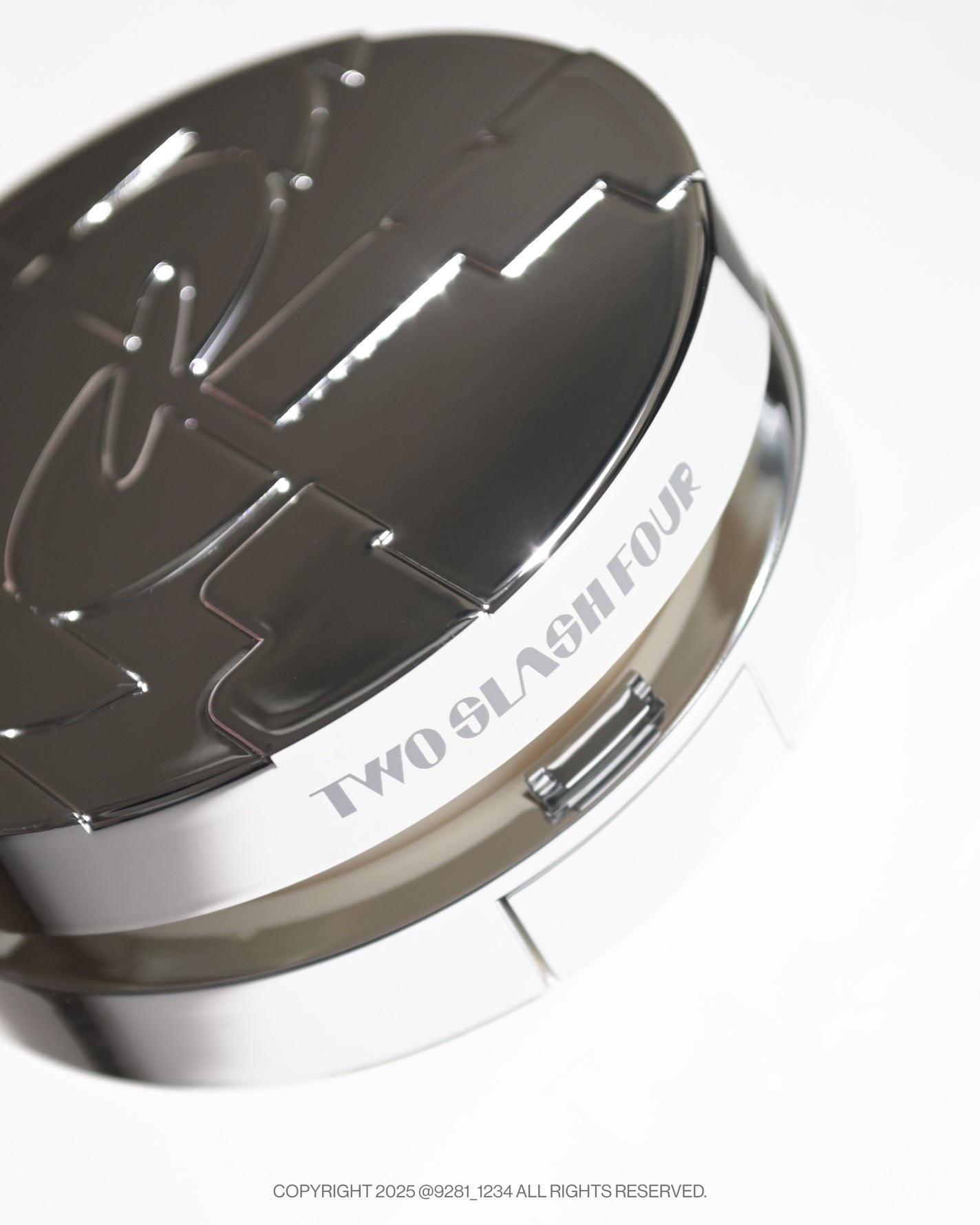 エンジェリックサテンクッション/TWO SLASH FOUR/クッションファンデーションを使ったクチコミ(1枚目)