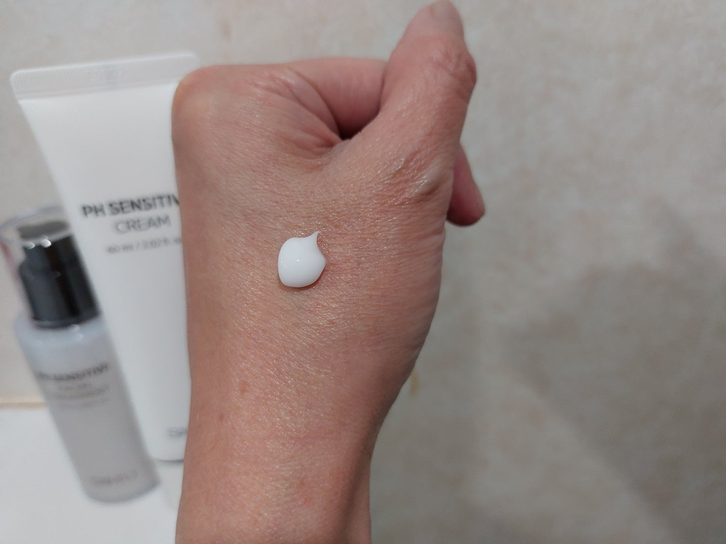 サミュ PHセンシティブサンクリーム/SAM'U/日焼け止めクリームを使ったクチコミ(3枚目)