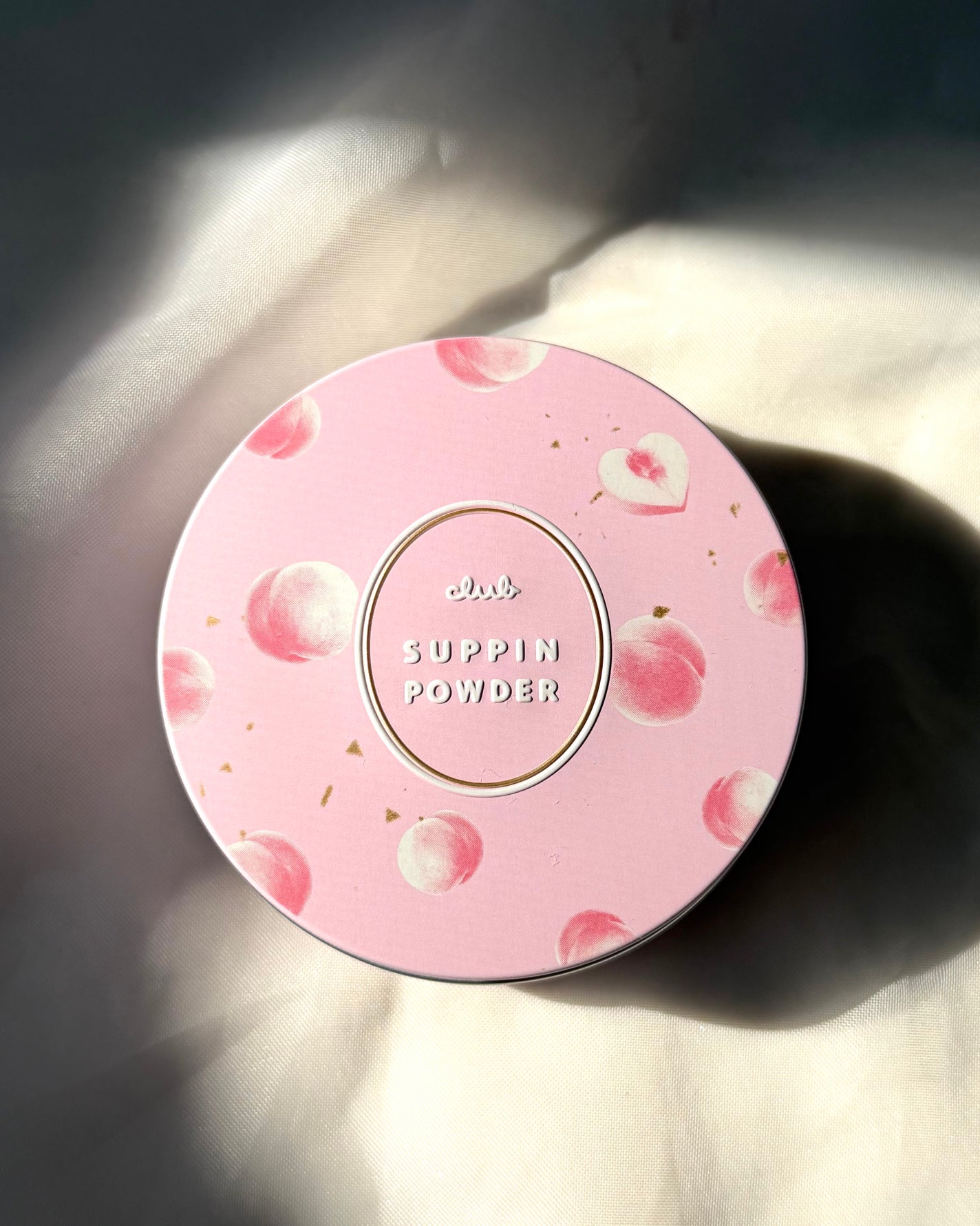 すっぴんパウダーC ピーチティの香り/クラブ/プレストパウダーを使ったクチコミ(6枚目)