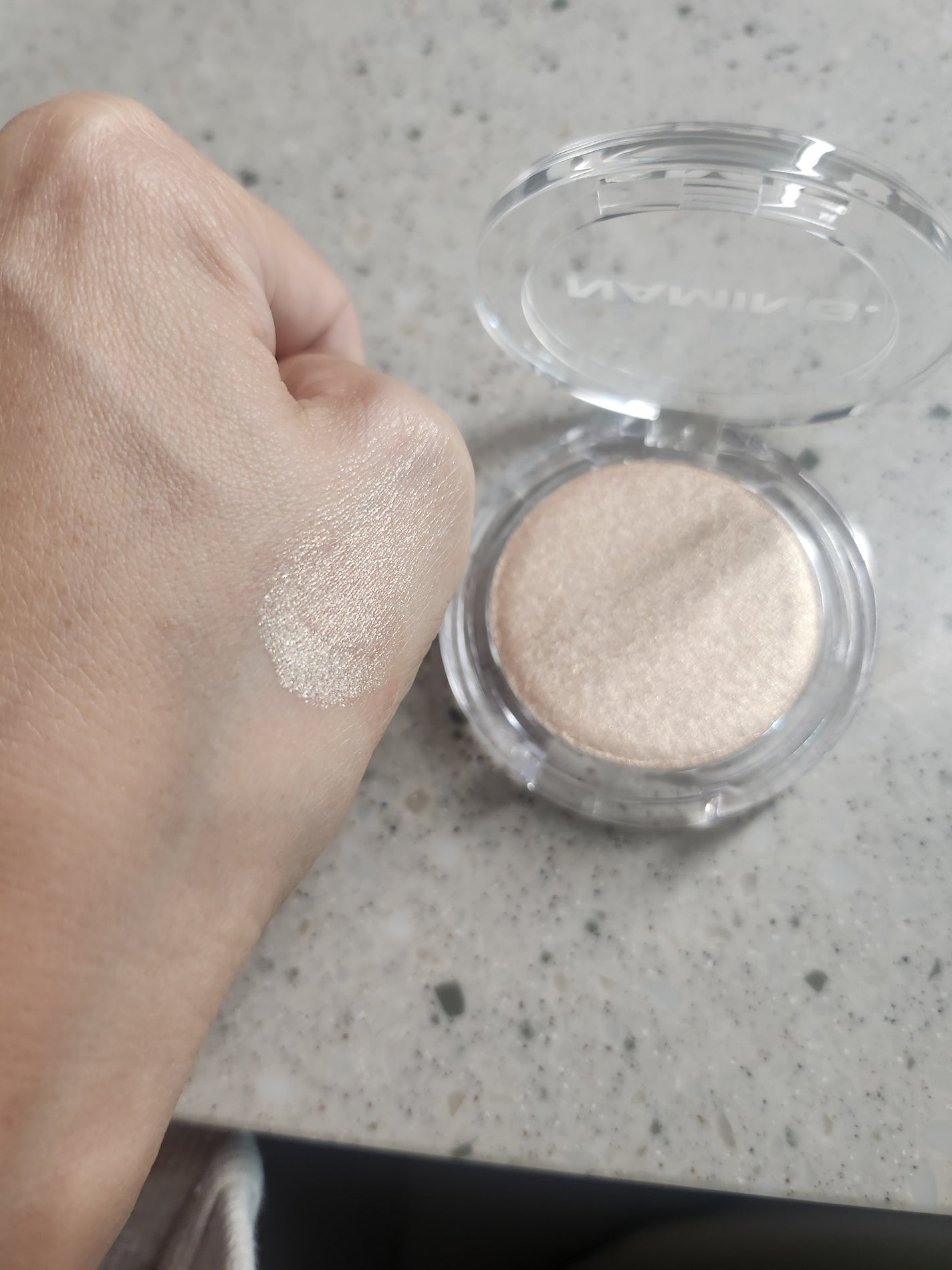 ネーミング フラッフィーベイクド ハイライター/NAMING./パウダーハイライトを使ったクチコミ(2枚目)