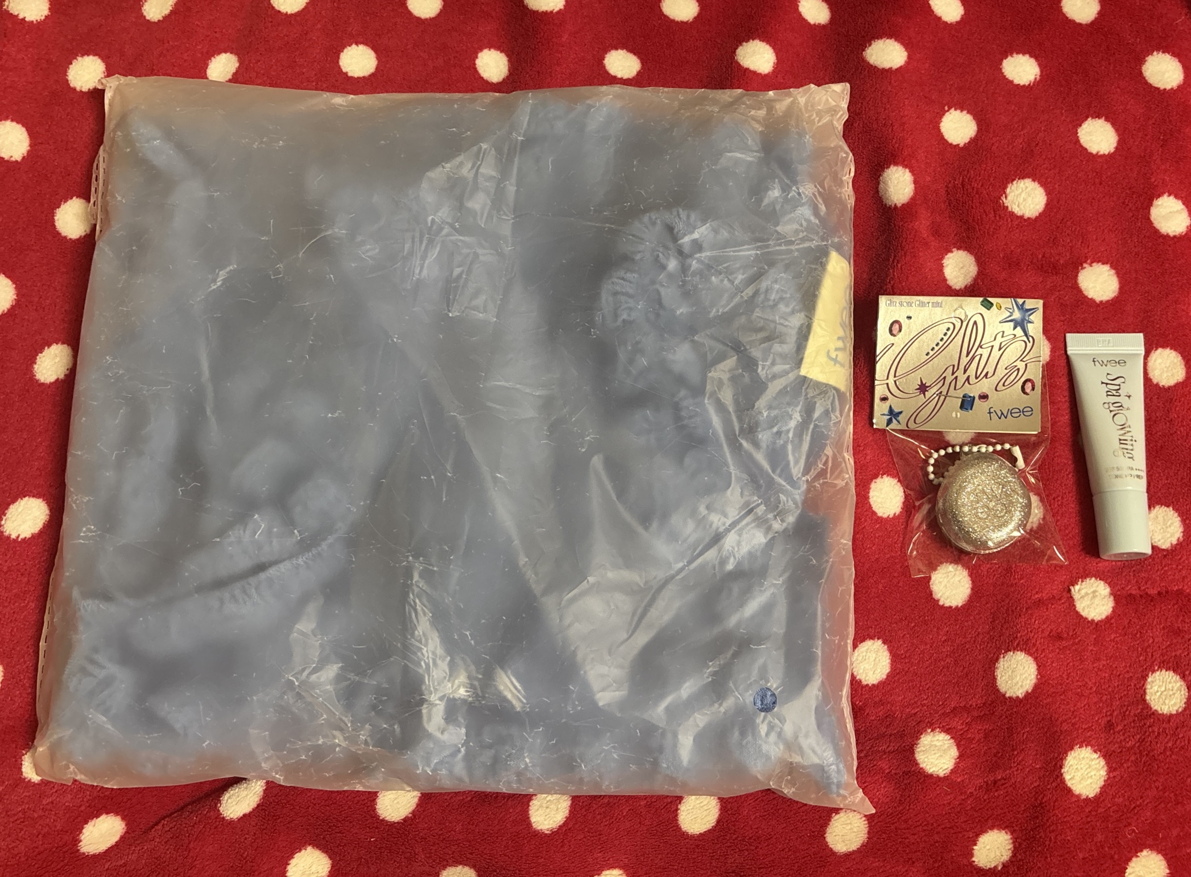 フィー 3Dボリューミンググロス/fwee/リップグロスを使ったクチコミ（3枚目）