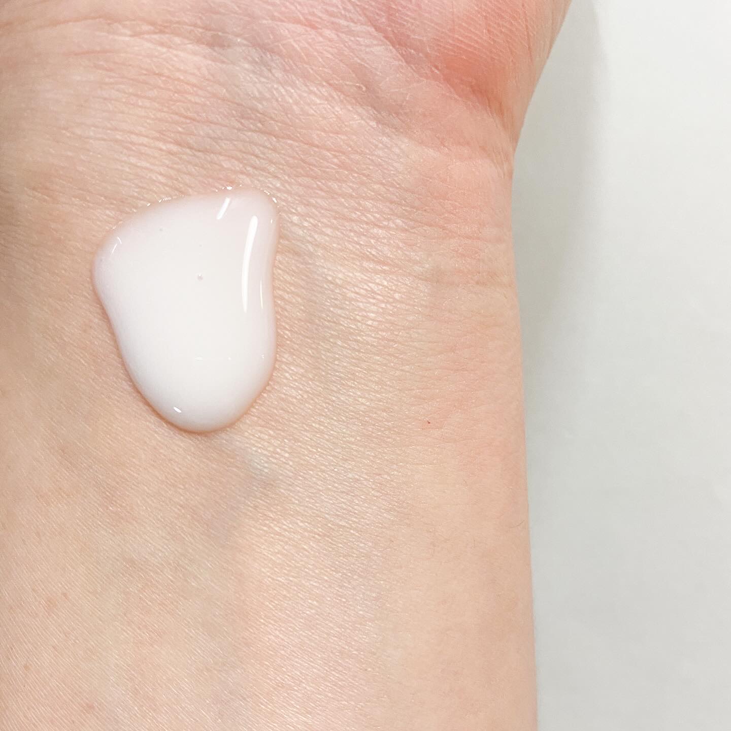 サミュ PHセンシティブフェイシャルトリートメント/SAM'U/美容液を使ったクチコミ（3枚目）