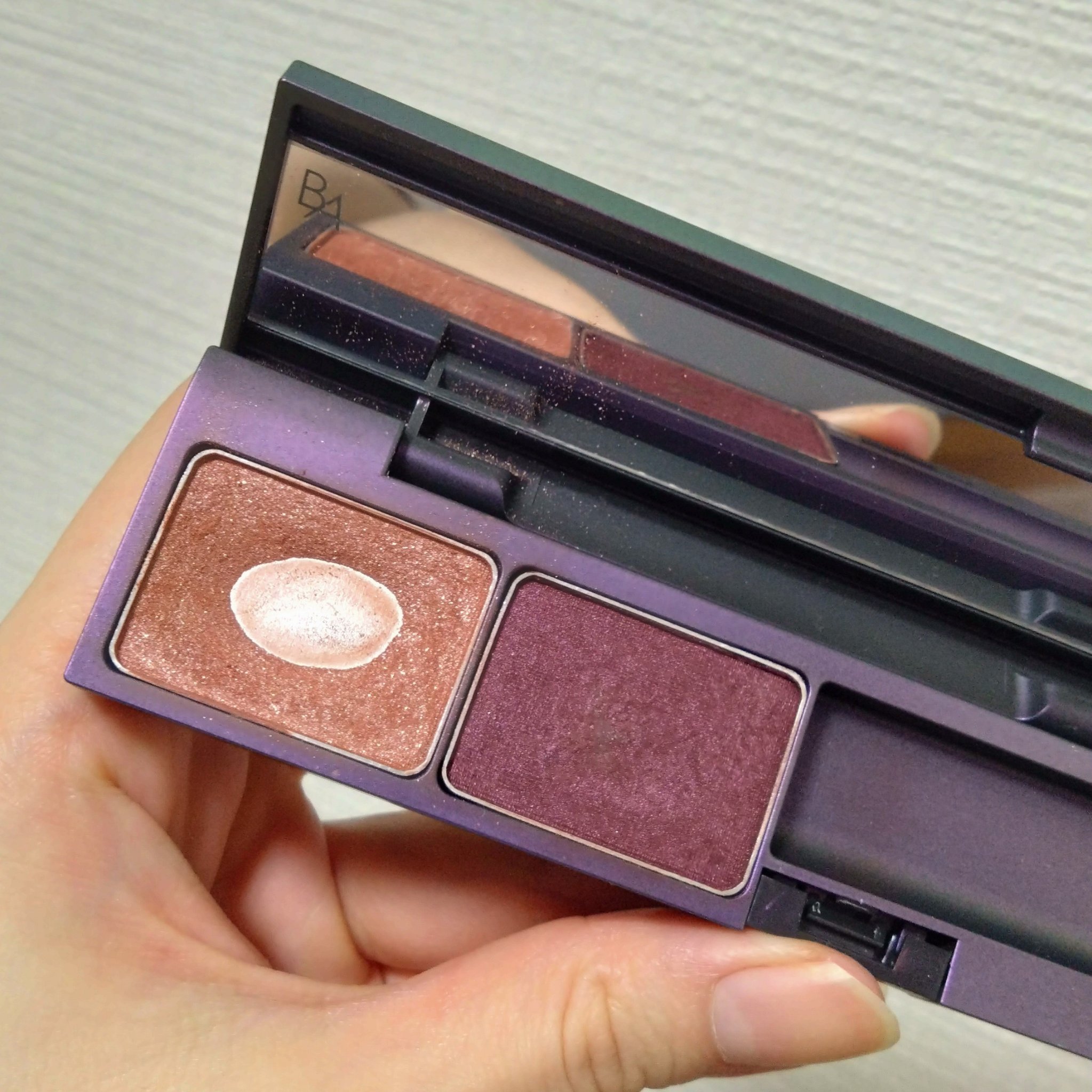 B.A カラーズ アイパウダー オーベルジンレッド＆ローズシャンパン/B.A/アイシャドウパレットを使ったクチコミ（1枚目）