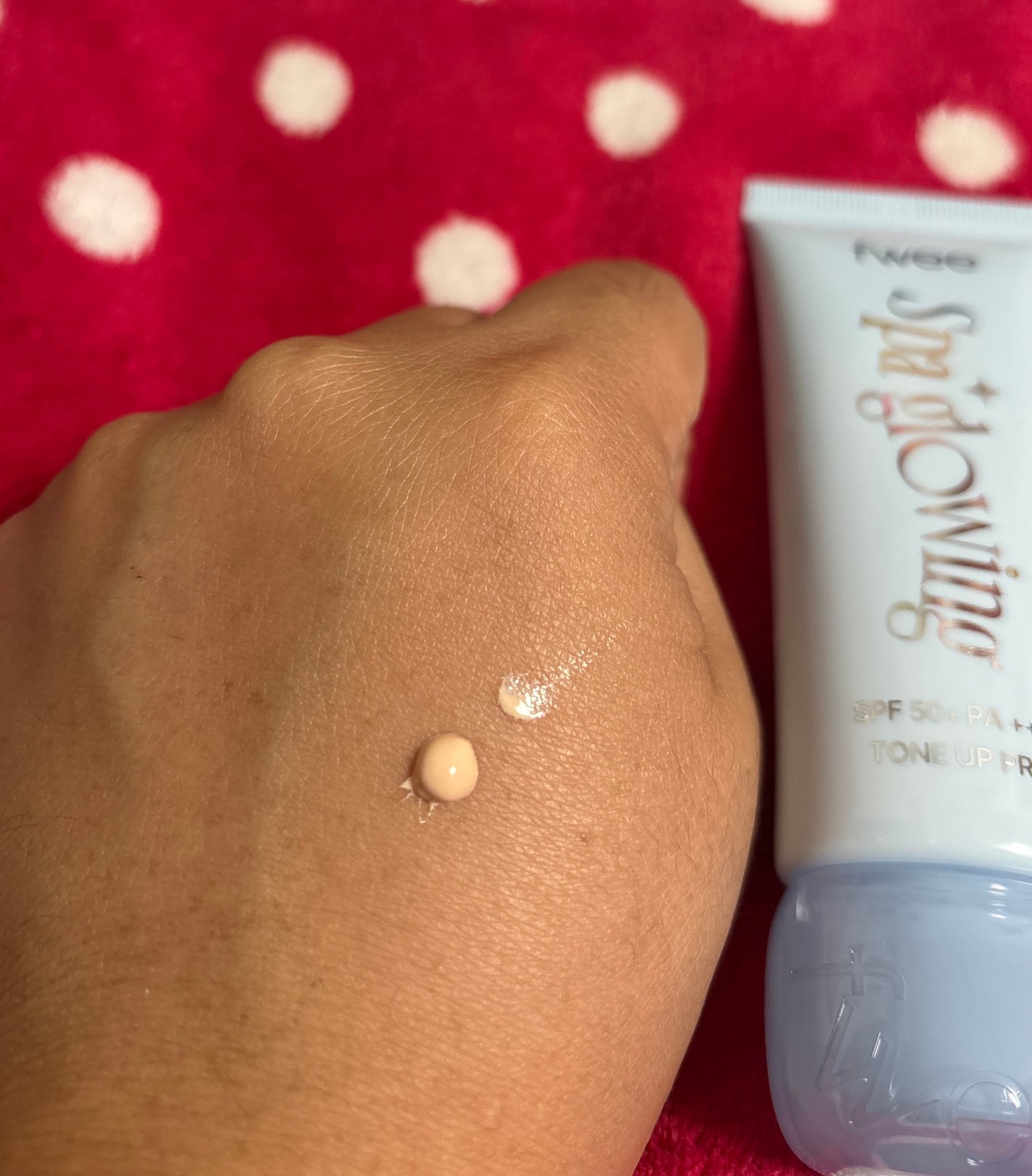 フィー 3Dボリューミンググロス/fwee/リップグロスを使ったクチコミ(4枚目)