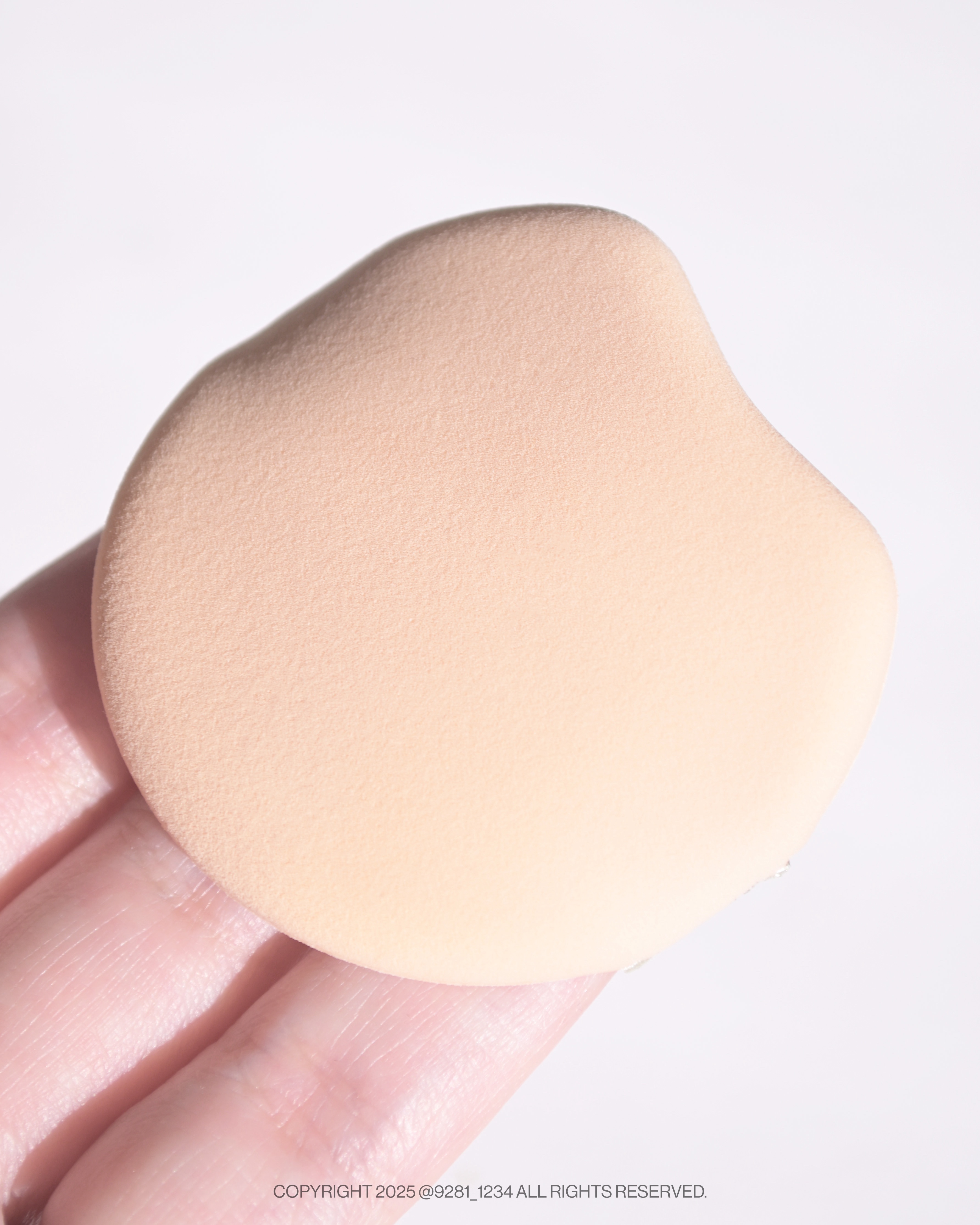 エンジェリックサテンクッション/TWO SLASH FOUR/クッションファンデーションを使ったクチコミ（3枚目）