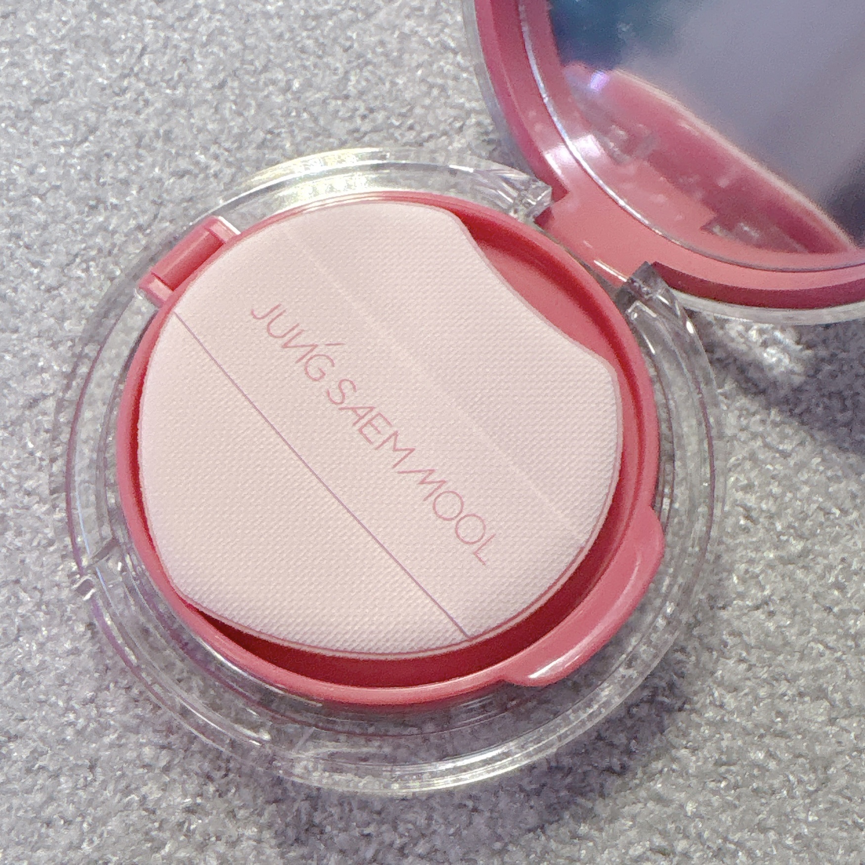 アーティストクッションブラッシュ ブルーミングパンジー/JUNG SAEM MOOL/リキッドチークを使ったクチコミ（2枚目）