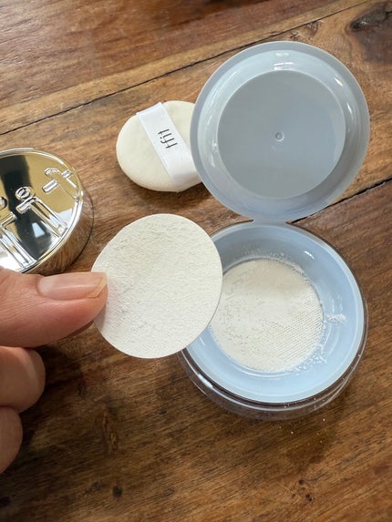 トランスルーセントセットエッセンシャルパウダー/TFIT/ルースパウダーを使ったクチコミ(5枚目)