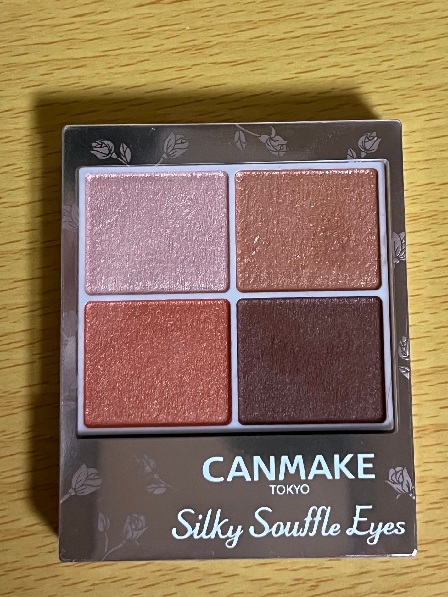 シルキースフレアイズ/キャンメイク/アイシャドウパレットを使ったクチコミ(1枚目)