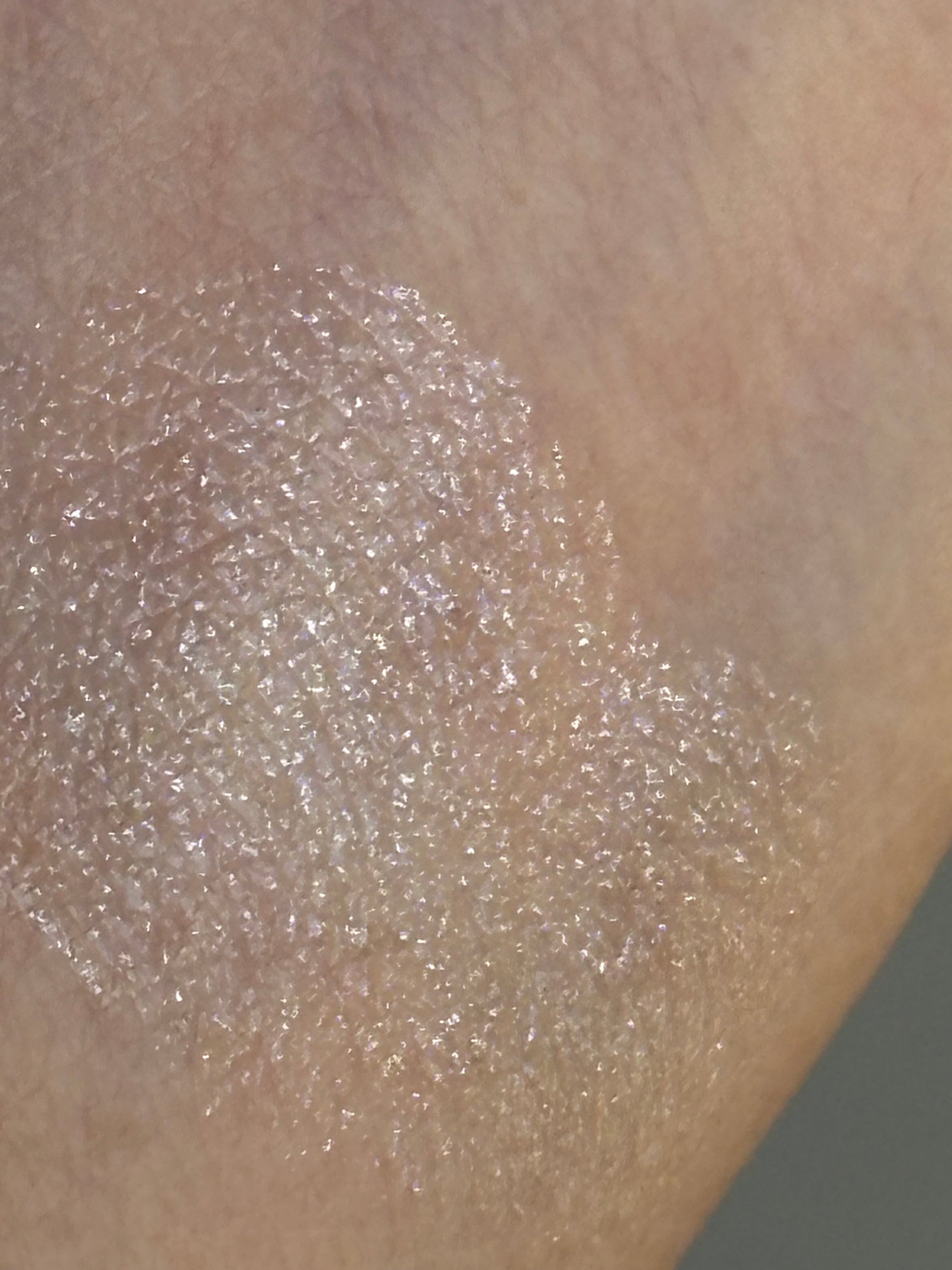 ボーム エサンシエル/CHANEL/スティックハイライトを使ったクチコミ(2枚目)