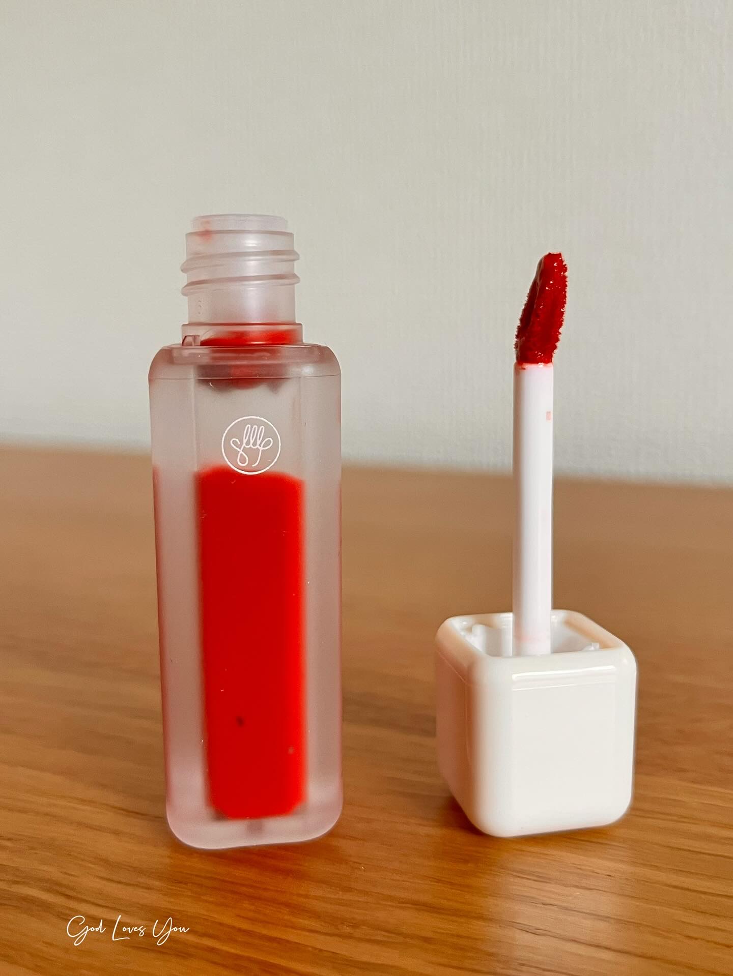 Arti Water Glow Tint #01 Red Valley/SON&PARK/口紅を使ったクチコミ（2枚目）