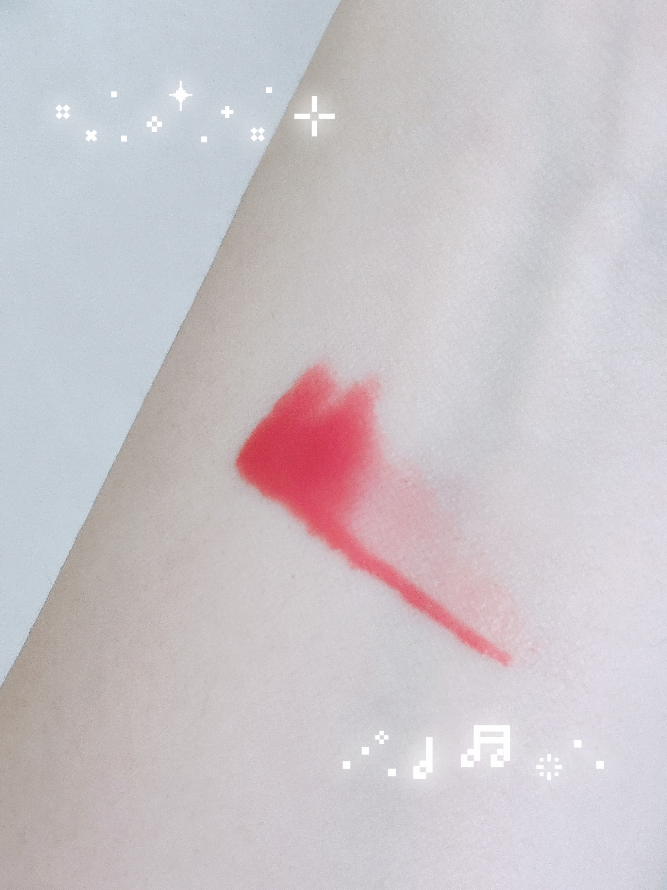 フィー 3Dボリューミンググロス B16 ローズヒップ 70％/fwee/リップグロスを使ったクチコミ（2枚目）