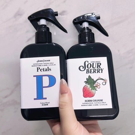 SCHIM ルーム&ファブリックスプレー PETALSのクチコミ「SCHIM
ルーム&ファブリックスプレー 
PETALS
SOURBERRY
1+1で¥4,7.....」(2枚目)