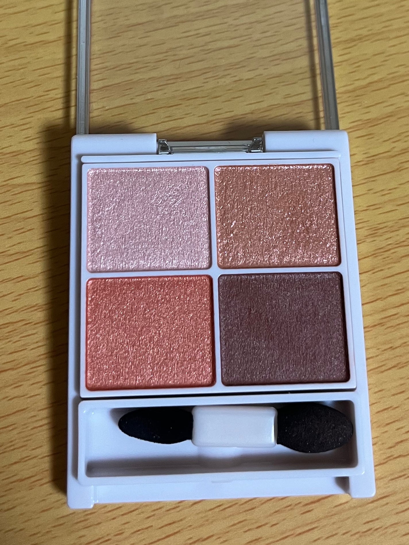 シルキースフレアイズ/キャンメイク/アイシャドウパレットを使ったクチコミ(2枚目)