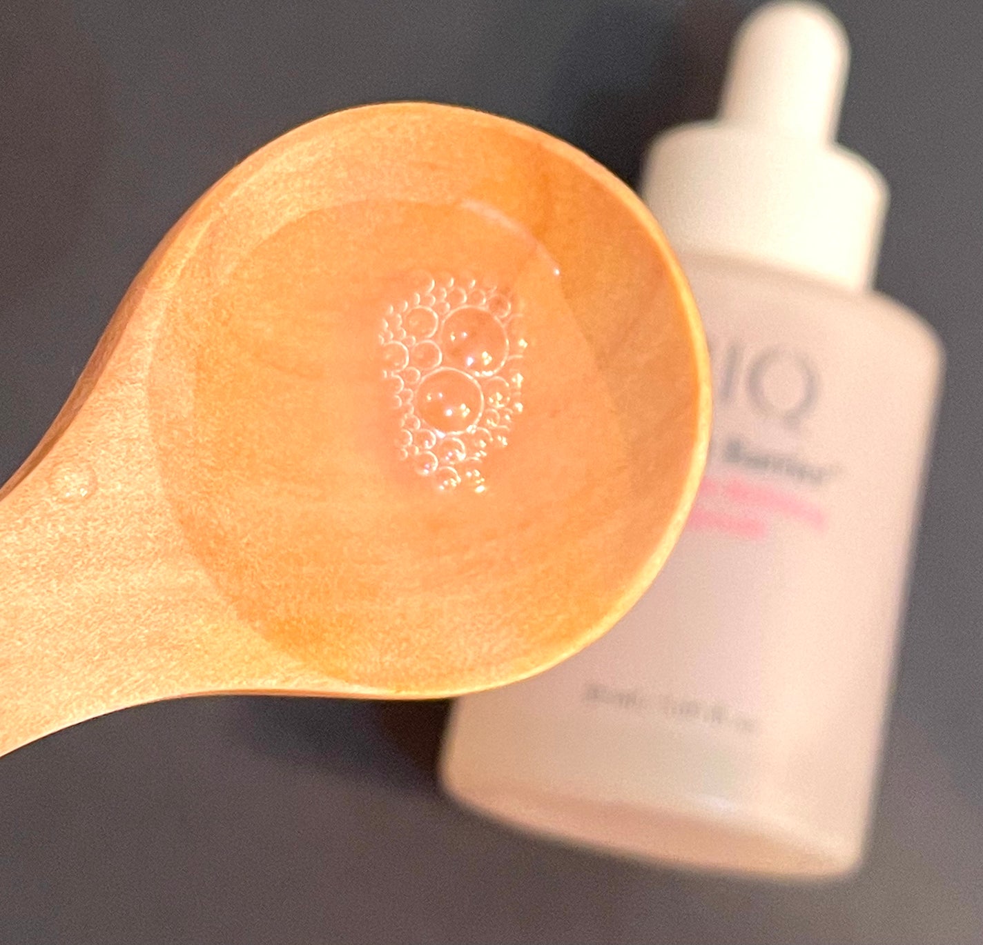 バイオームバリアPHAグローリファイニングアンプル/UIQ/美容液を使ったクチコミ(3枚目)