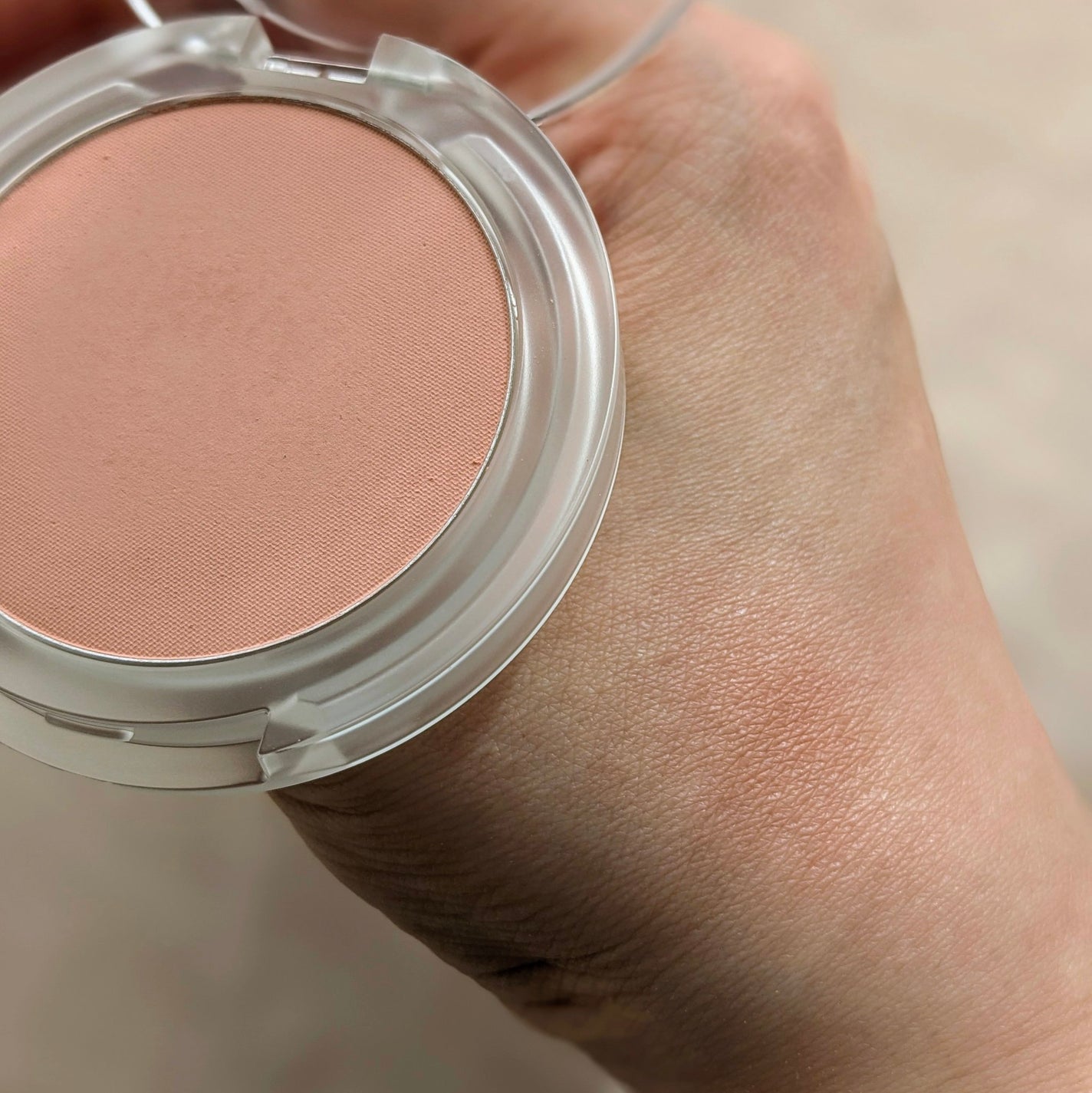 エスツーエンディー ルミナスフェイスチーク /S2ND/パウダーチークを使ったクチコミ(1枚目)