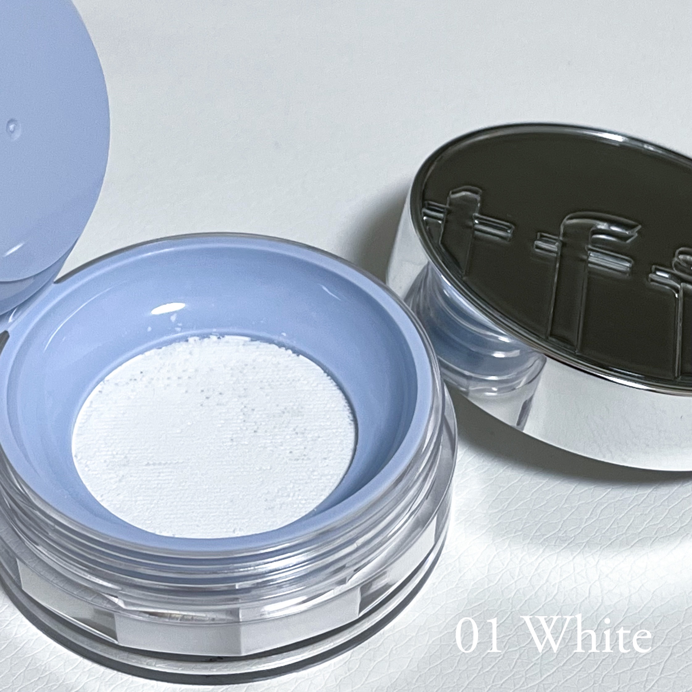 トランスルーセントセットエッセンシャルパウダー/TFIT/ルースパウダーを使ったクチコミ（2枚目）