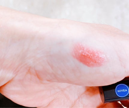 ニベア リッチケア&カラーリップ 色持続タイプ/ニベア/リップクリームを使ったクチコミ(3枚目)