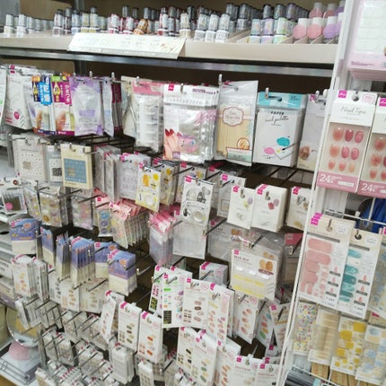 ジェルネイルシール/DAISO/ネイルシールを使ったクチコミ(5枚目)