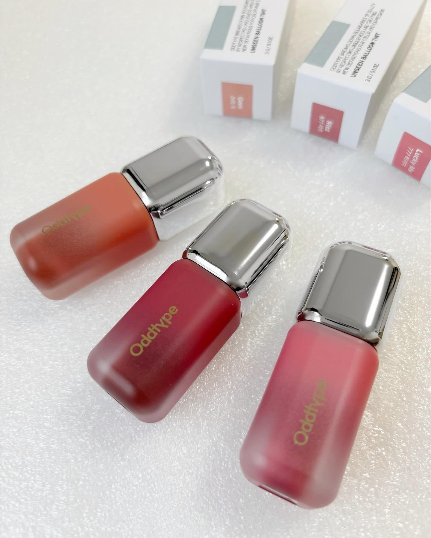 アンシーン バルーンティント 877 リズ/Oddtype/リップティントを使ったクチコミ（1枚目）