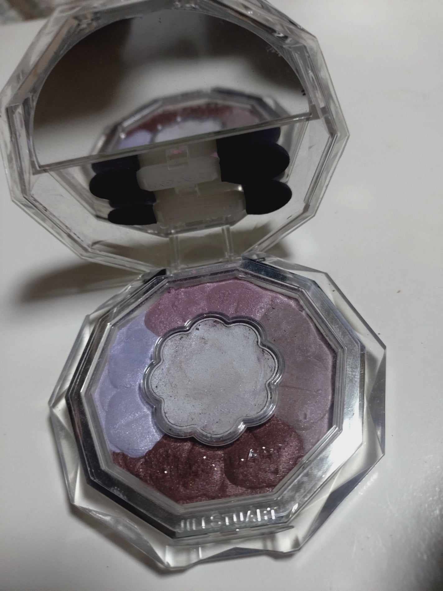 ジルスチュアート ブルームクチュール アイズ/JILL STUART/アイシャドウパレットを使ったクチコミ(1枚目)