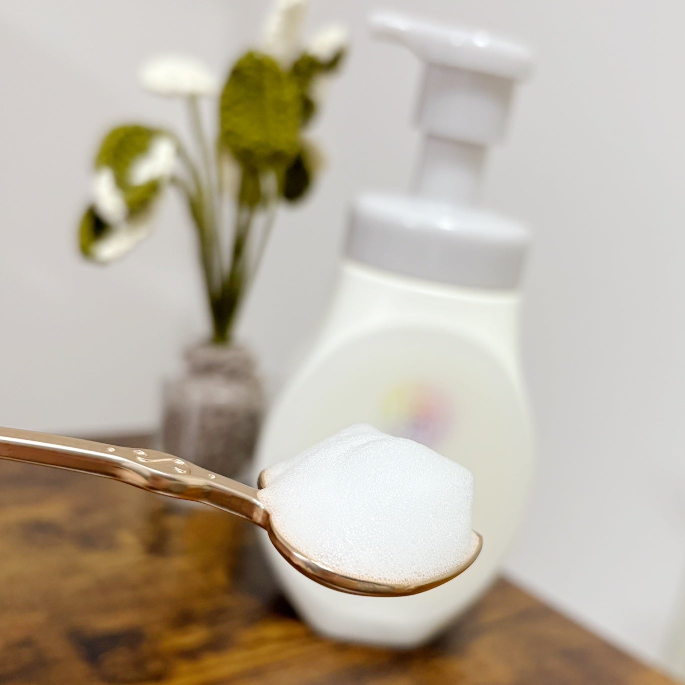 泡ボディウォッシュ アクアティックホワイトフローラル/ラメランス/ボディソープを使ったクチコミ(2枚目)