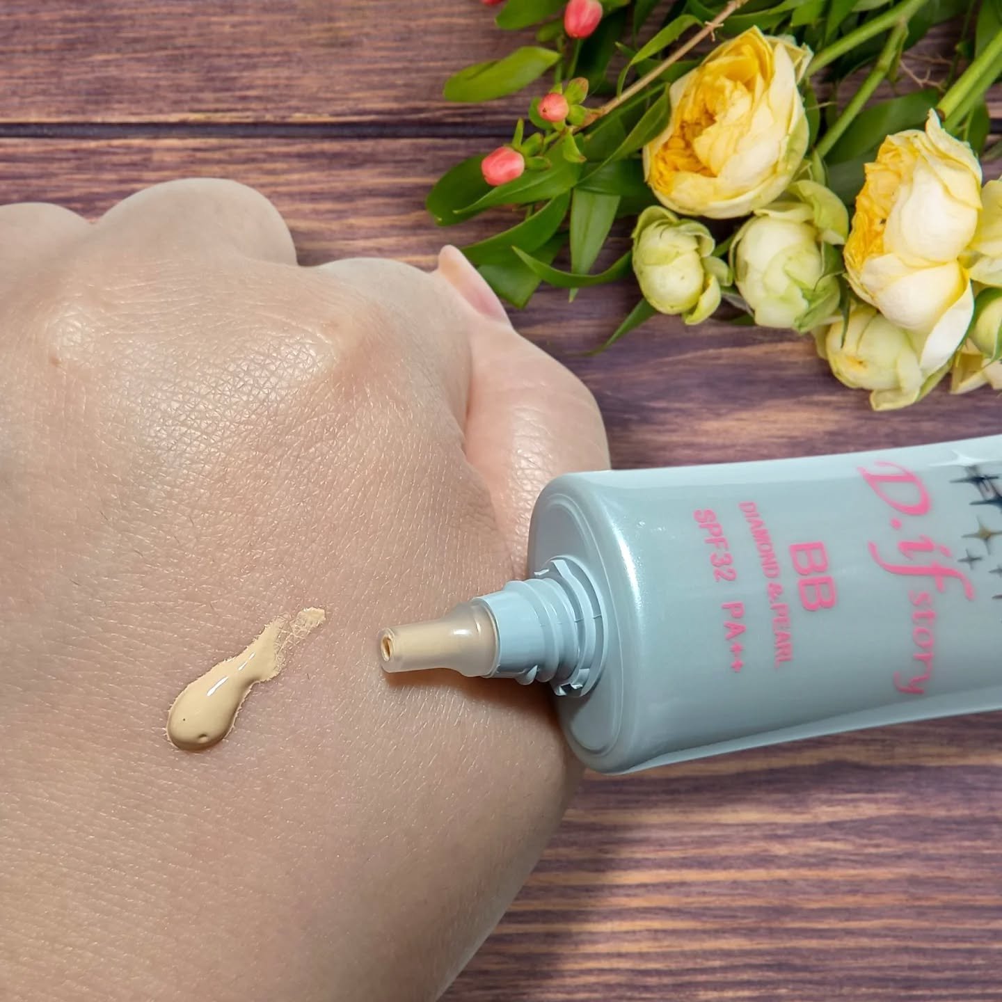 BBシャイニークリーム/D.if story(ディフ ストーリー)/BBクリームを使ったクチコミ（2枚目）