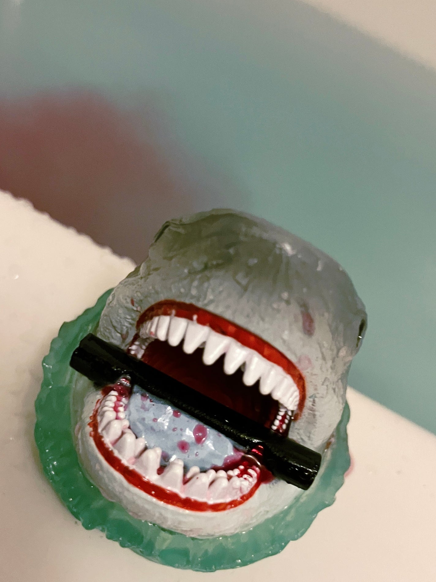 びっくらたまご お風呂シアター JAWS 〜恐怖MAXエンタメ体験ver.〜/バンダイ/炭酸系入浴剤を使ったクチコミ(1枚目)