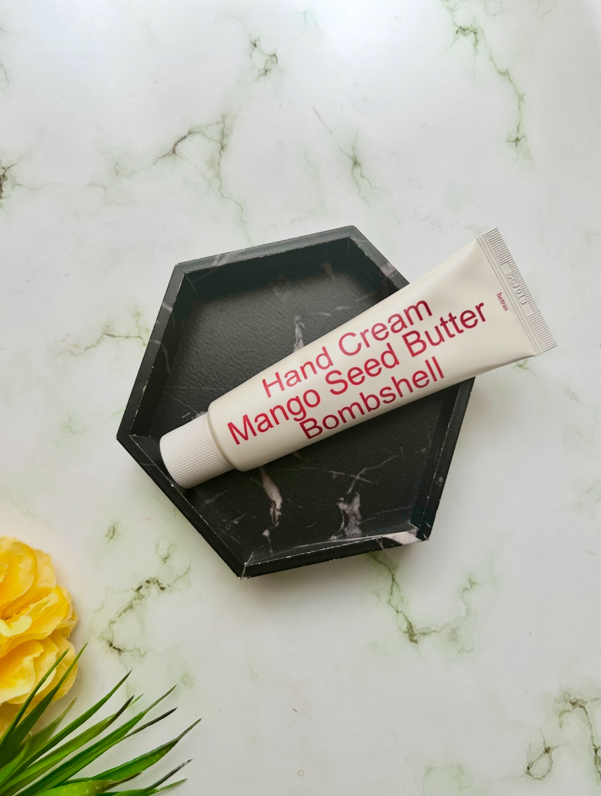 パフュームシルキーハンドクリーム/hetras/ハンドクリームを使ったクチコミ（1枚目）