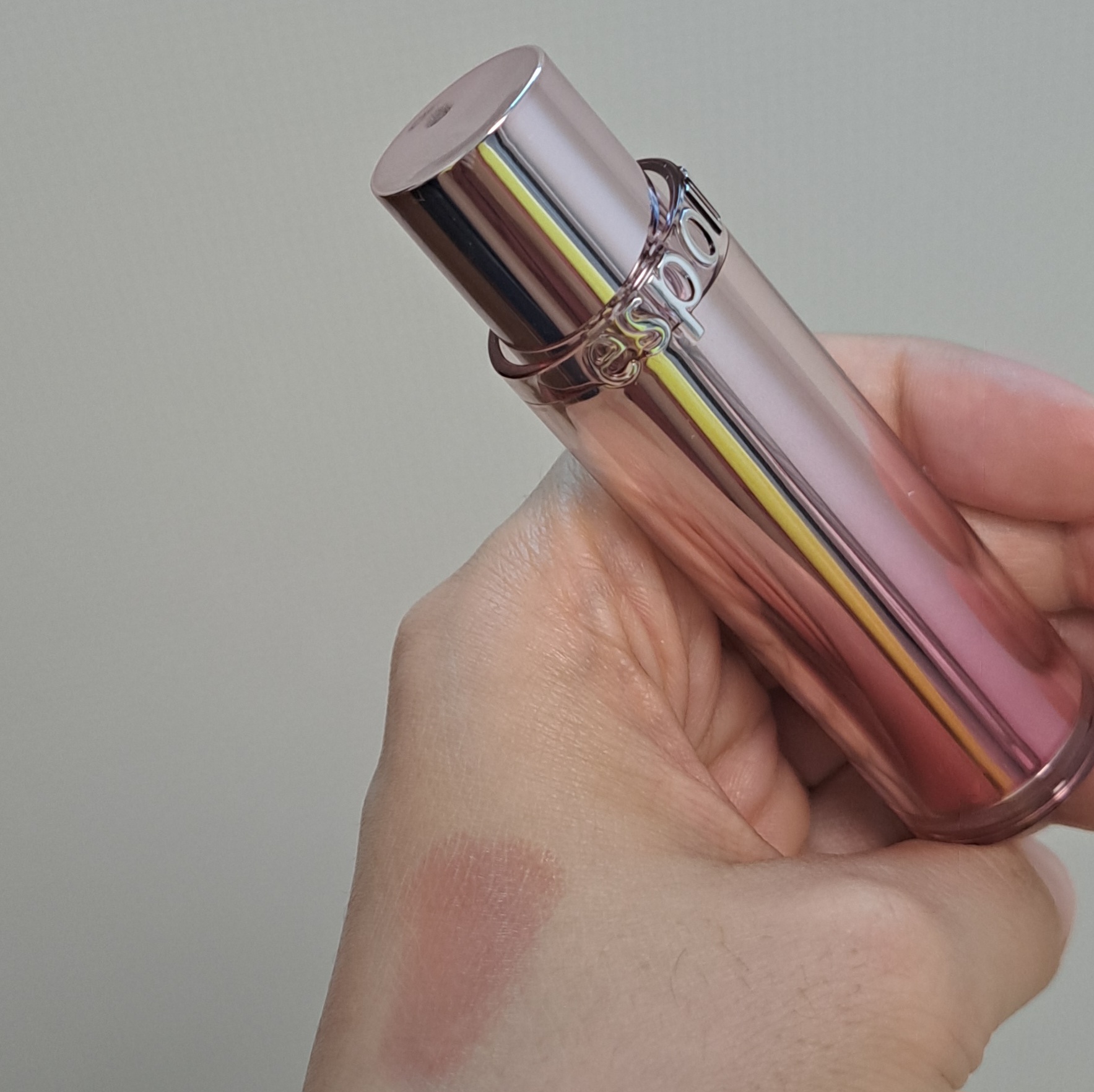 ノーウェアリップスティック バーミンググロー/espoir/口紅を使ったクチコミ（3枚目）