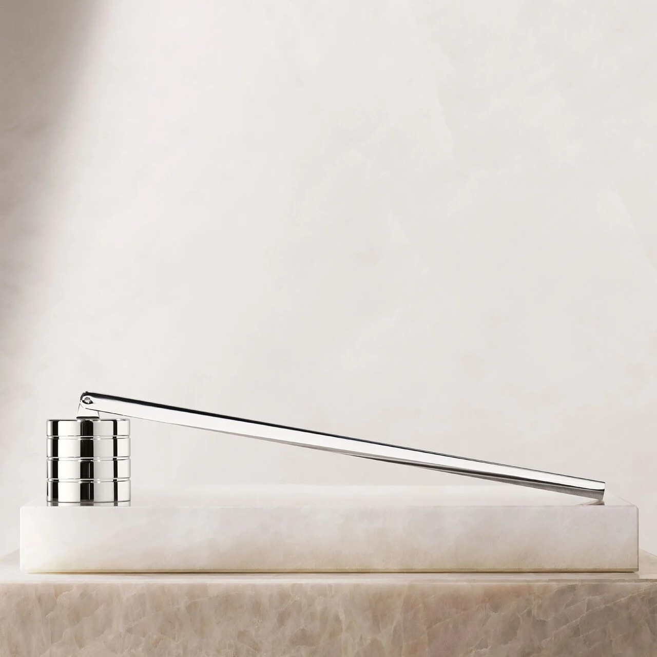 2025/10/31発売 Dior キャンドル スナッファー