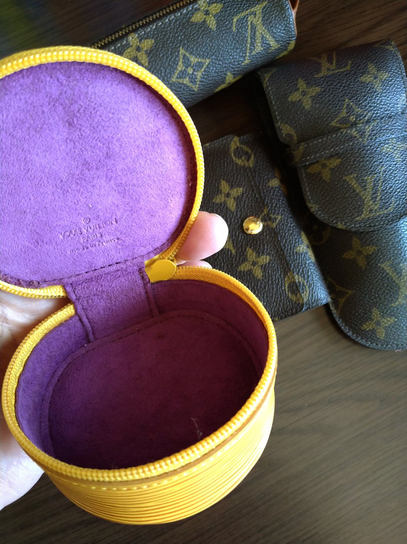 mimo on LIPS 「■LOUISVUITTONの小物達誕生日にひさしぶりに購入した..」(2枚目)