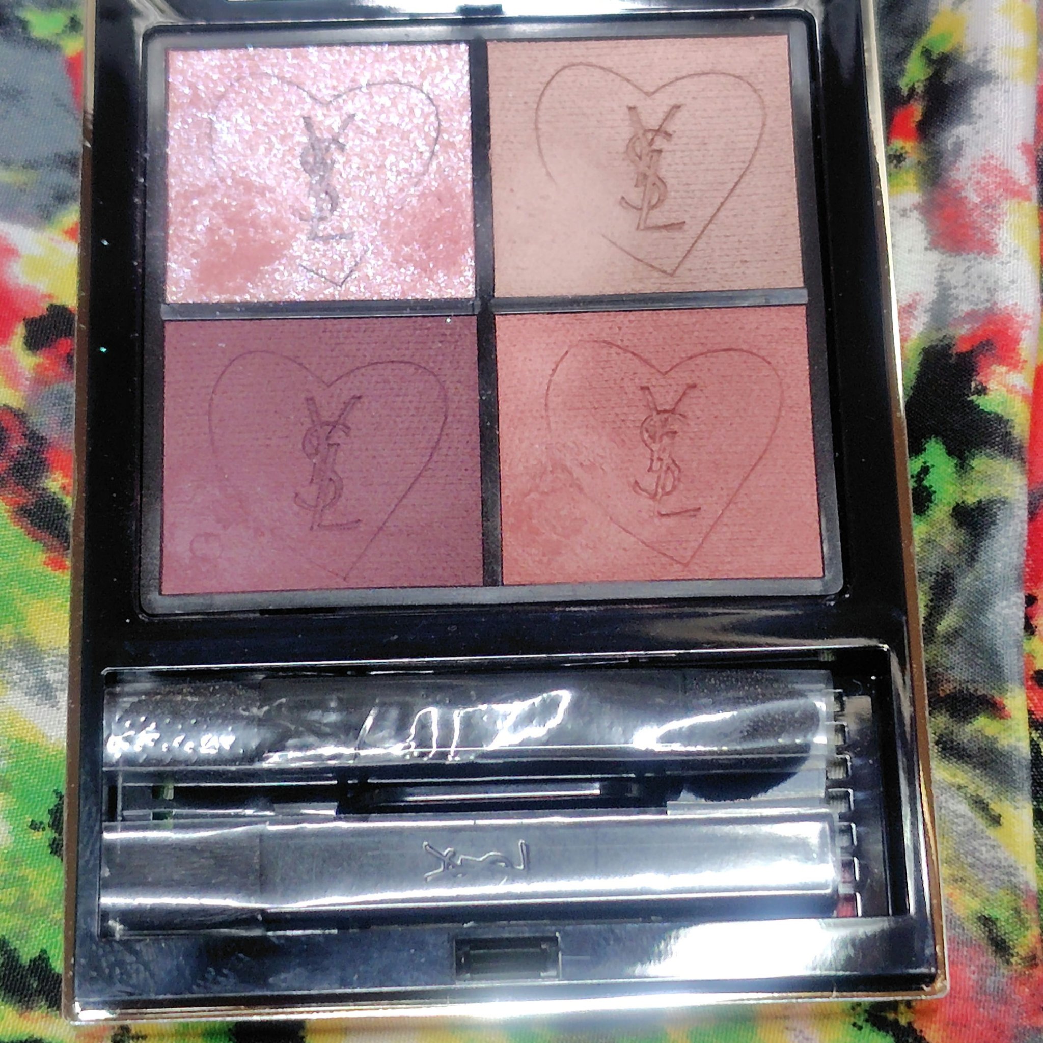 クチュール ミニ クラッチ/YVES SAINT LAURENT BEAUTE/アイシャドウパレットを使ったクチコミ（2枚目）