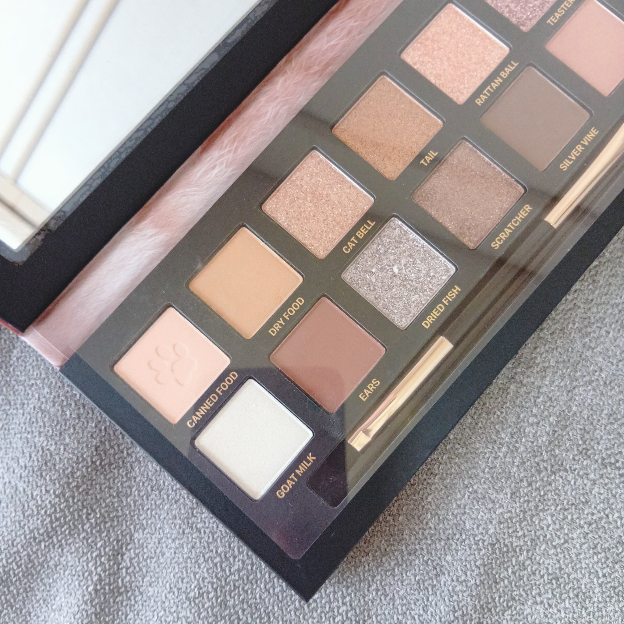 エクスプローラ12色 動物アイシャドウパレット 猫/PERFECT DIARY/アイシャドウパレットを使ったクチコミ（2枚目）