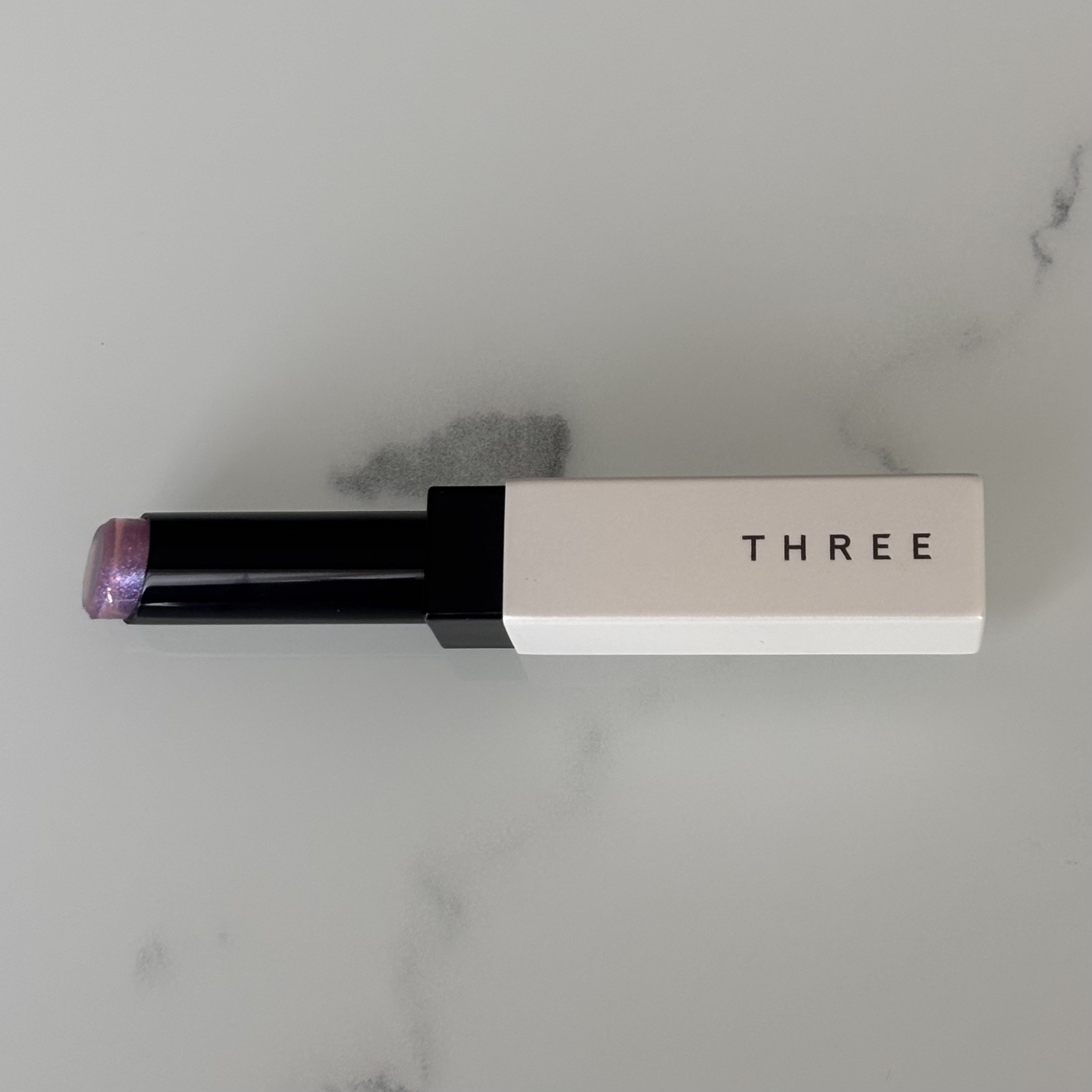 グリタリングジェリーリップ/THREE/リップティントを使ったクチコミ（2枚目）