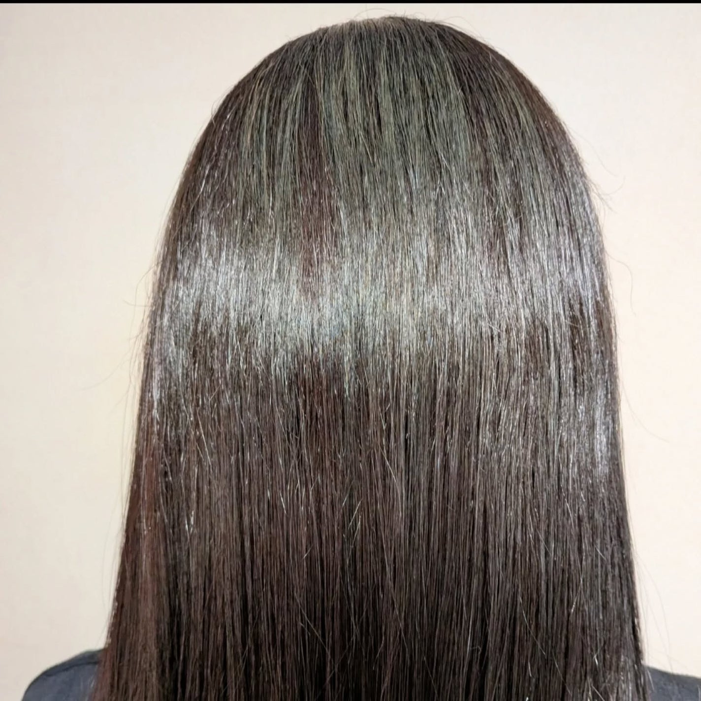 葉山はなび on LIPS 「ウエラトーン2+1クリームタイプクリームタイプで扱いやすく、垂..」(4枚目)