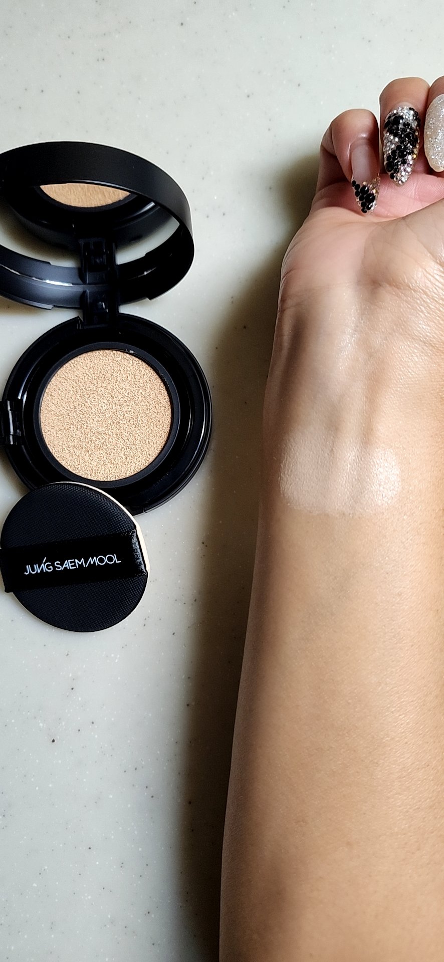 エッセンシャル スキン ヌーダー クッション/JUNG SAEM MOOL/クッションファンデーションを使ったクチコミ（3枚目）