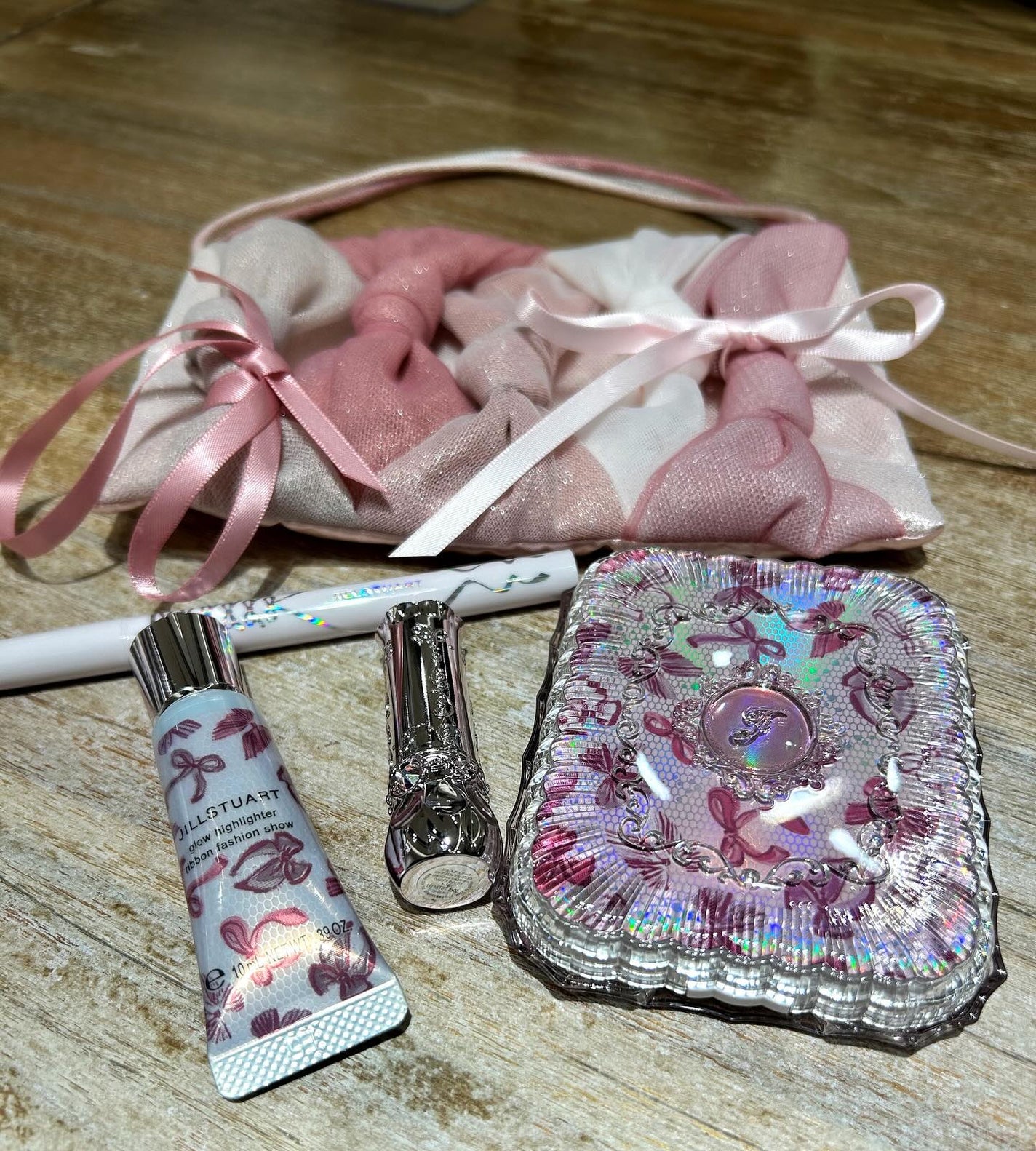 ジルスチュアート リボンファッションショー コレクション/JILL STUART/メイクアップキットを使ったクチコミ(1枚目)