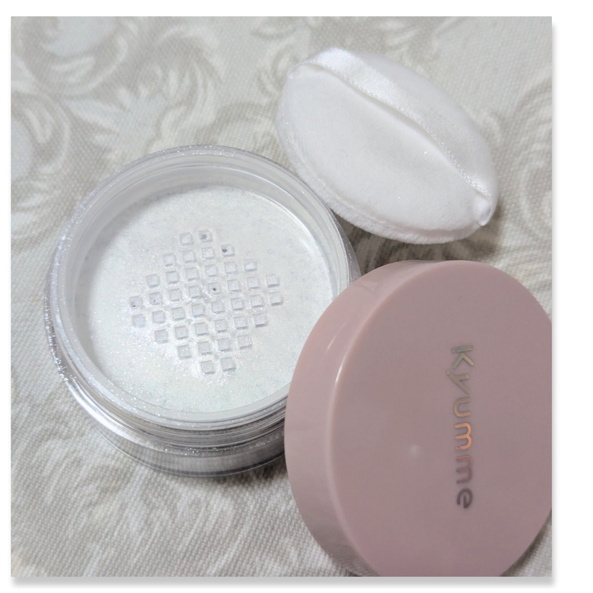 KM ボディシャイニングパウダー/Kyumme/ルースパウダーを使ったクチコミ（2枚目）