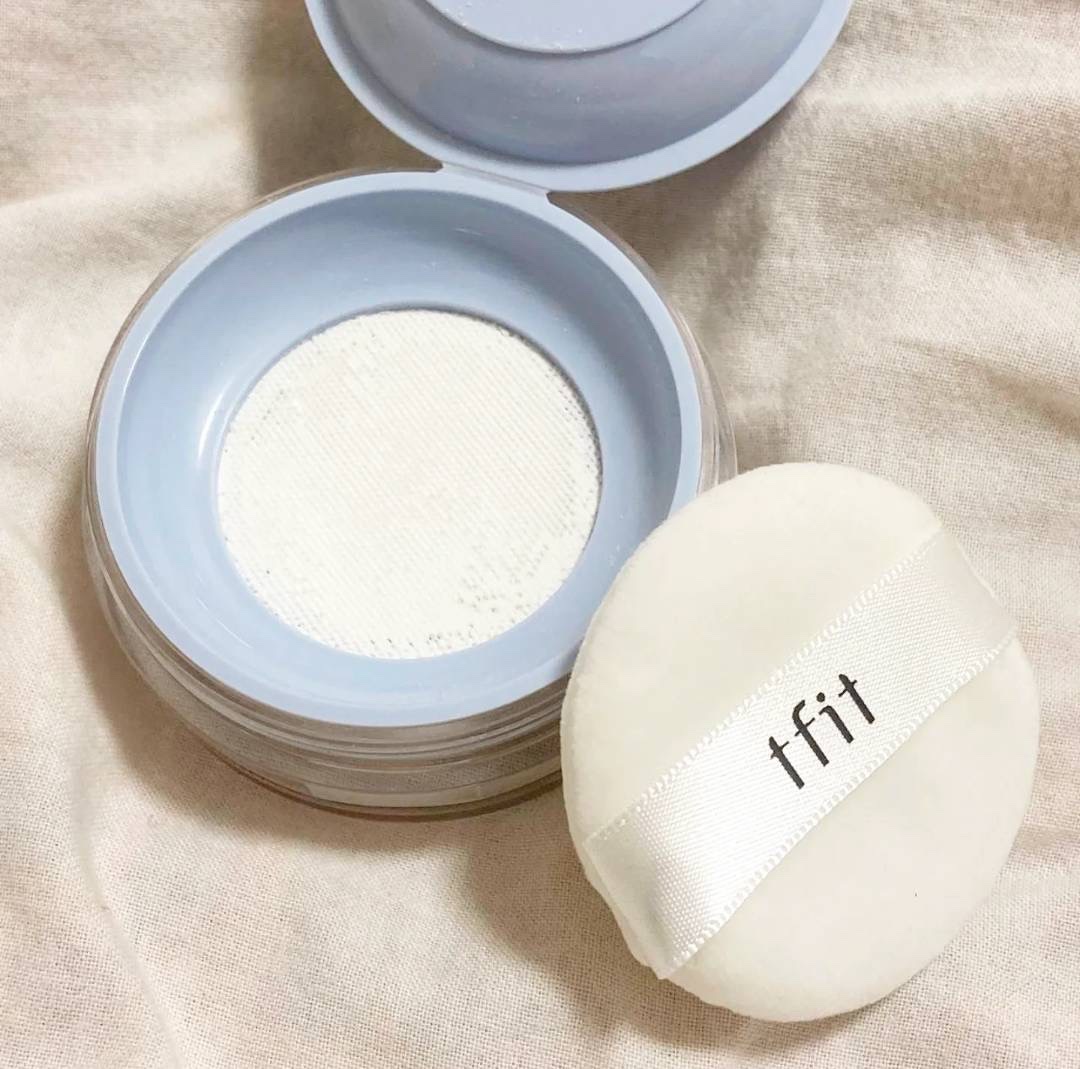 トランスルーセントセットエッセンシャルパウダー/TFIT/ルースパウダーを使ったクチコミ（2枚目）