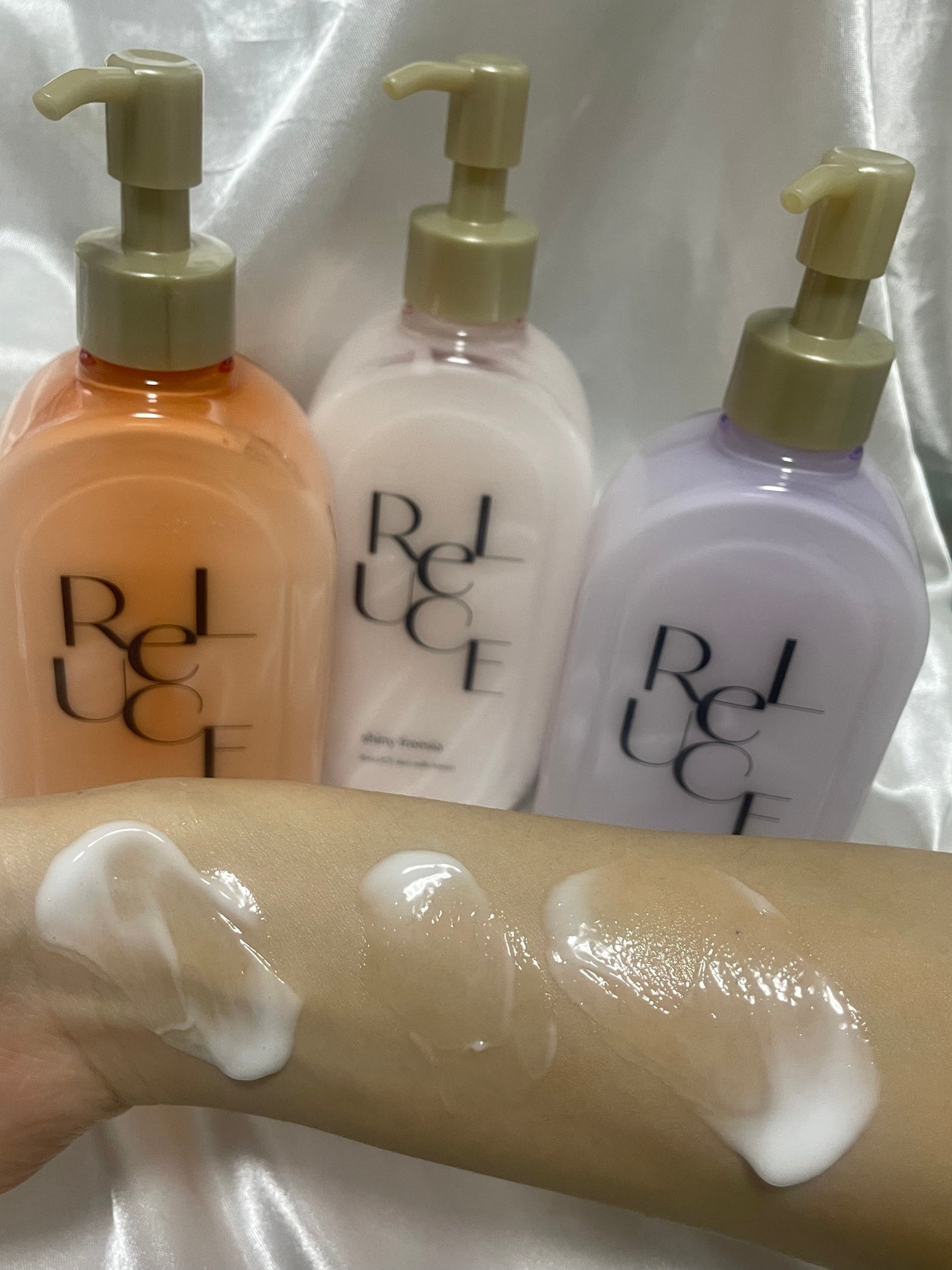 リルーチェ グリッターセラムフレグランス シャイニーフリージア/ReLUCE/香水(その他)を使ったクチコミ(4枚目)