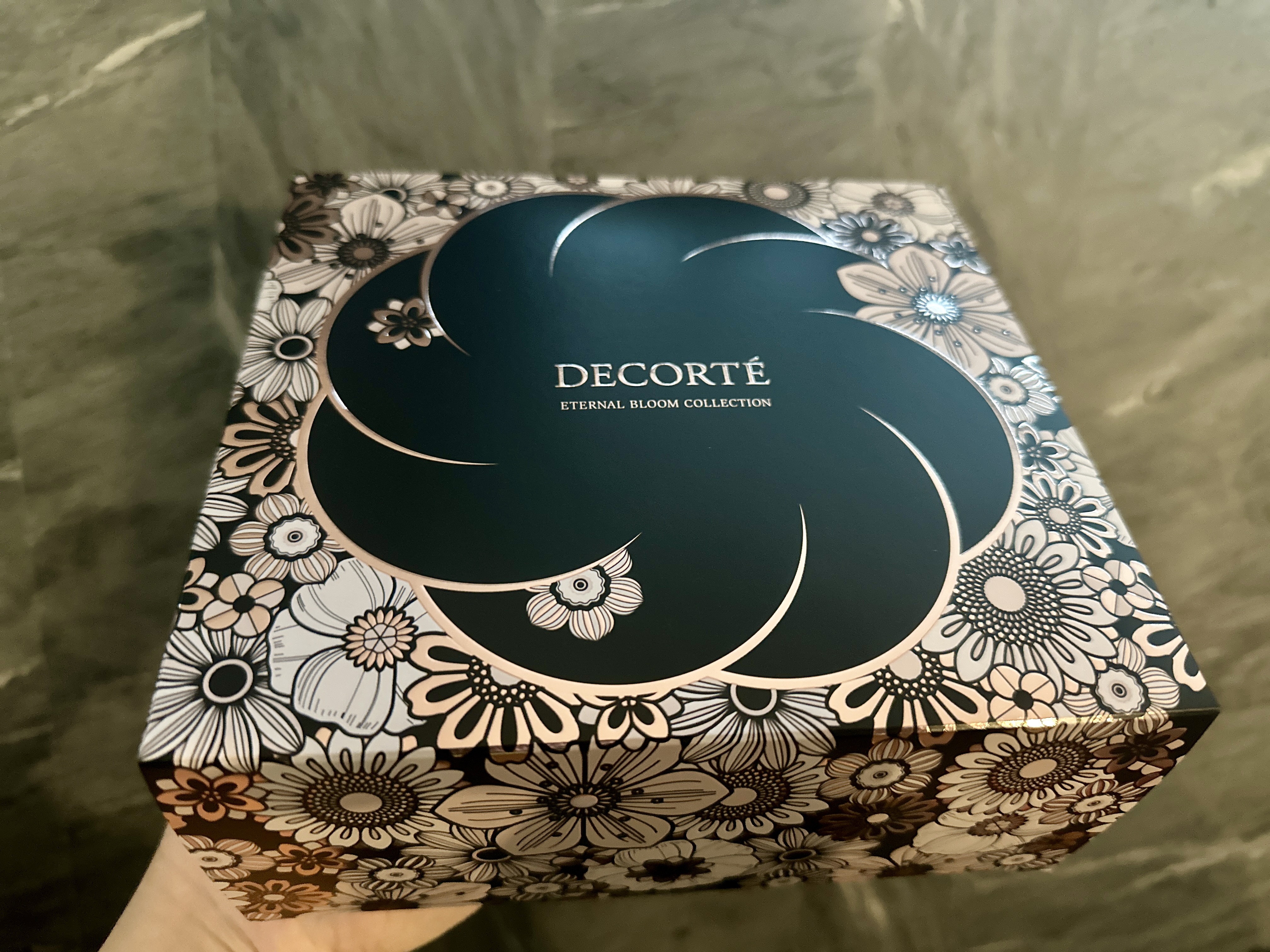 エターナル ブルーム コレクション/DECORTÉ/メイクアップキットを使ったクチコミ（1枚目）