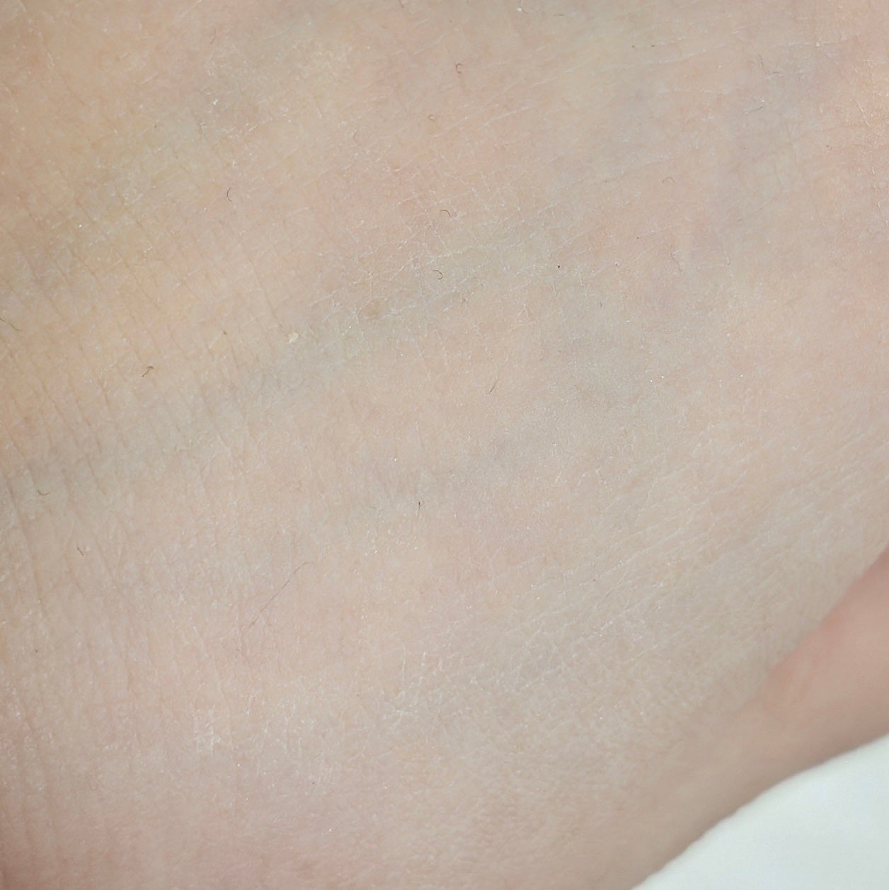 バイオムバリアエッセンスインパウダー/UIQ/ルースパウダーを使ったクチコミ(3枚目)