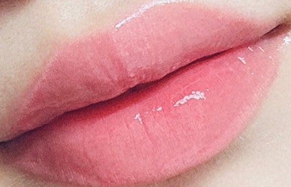 グラスティングカラーグロス/rom&nd/リップグロスを使ったクチコミ(1枚目)