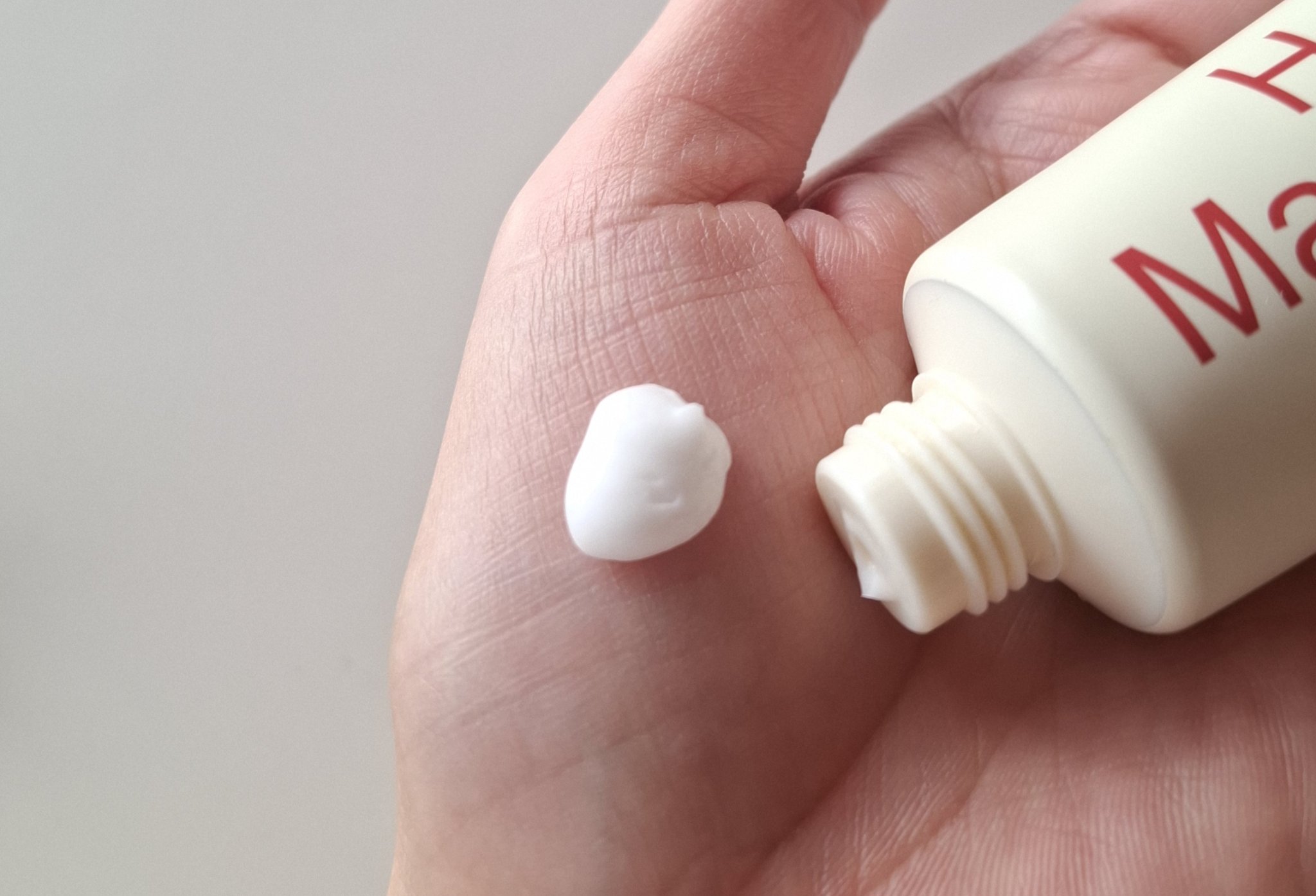 パフュームシルキーハンドクリーム/hetras/ハンドクリームを使ったクチコミ（2枚目）