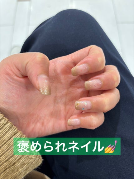 なしか フォロバ100🩵 on LIPS 「友人から可愛いねって褒められました🩵#ネイル#カラグラネイル#..」(1枚目)