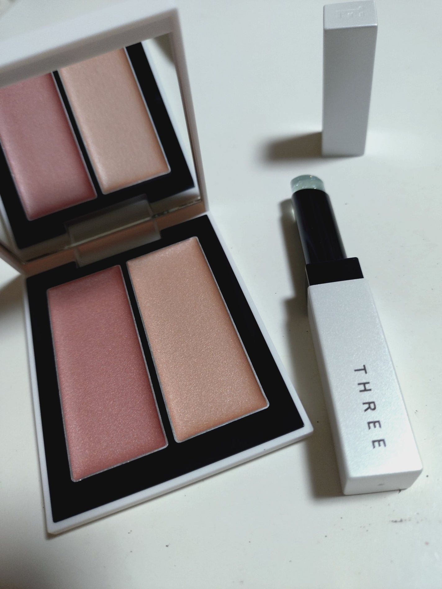 THREE シマリング グロー デュオ R/THREE/クリームハイライトを使ったクチコミ(1枚目)