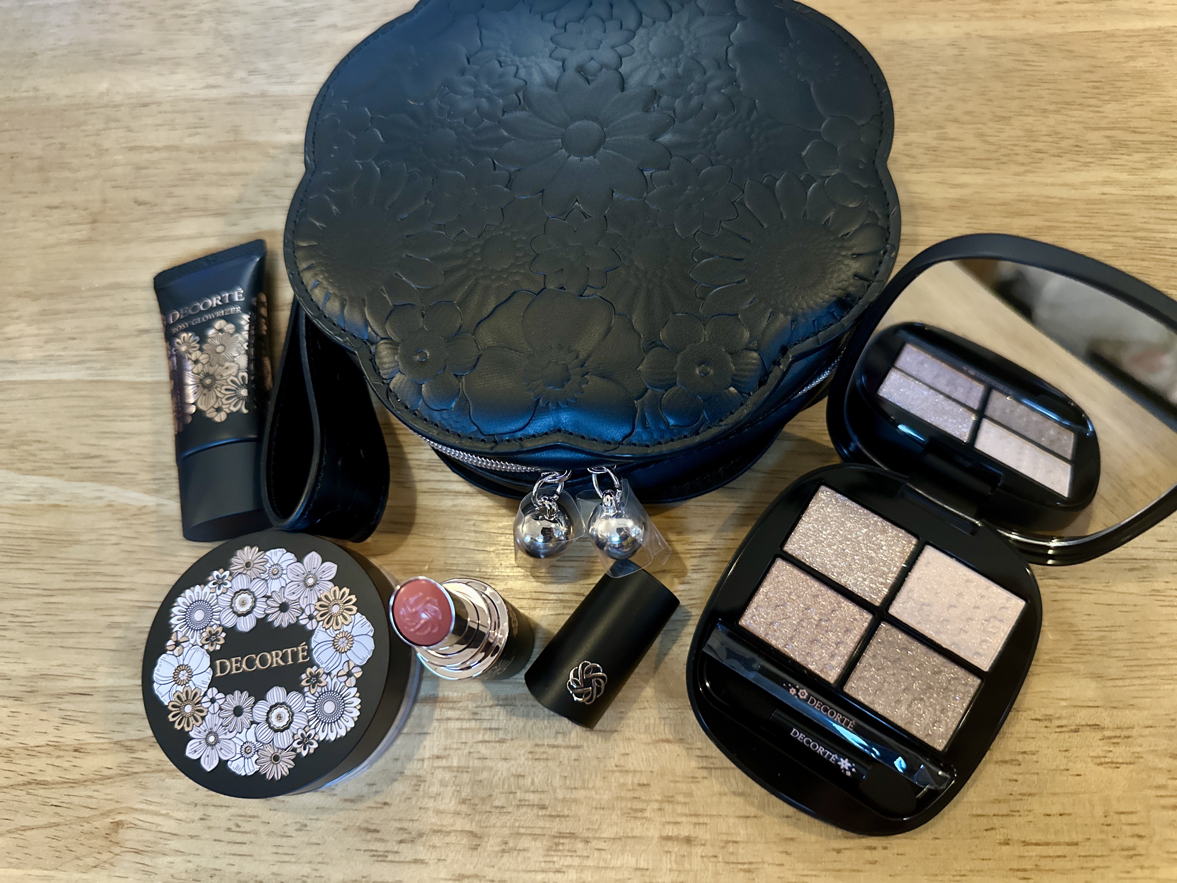 エターナル ブルーム コレクション/DECORTÉ/メイクアップキットを使ったクチコミ（2枚目）