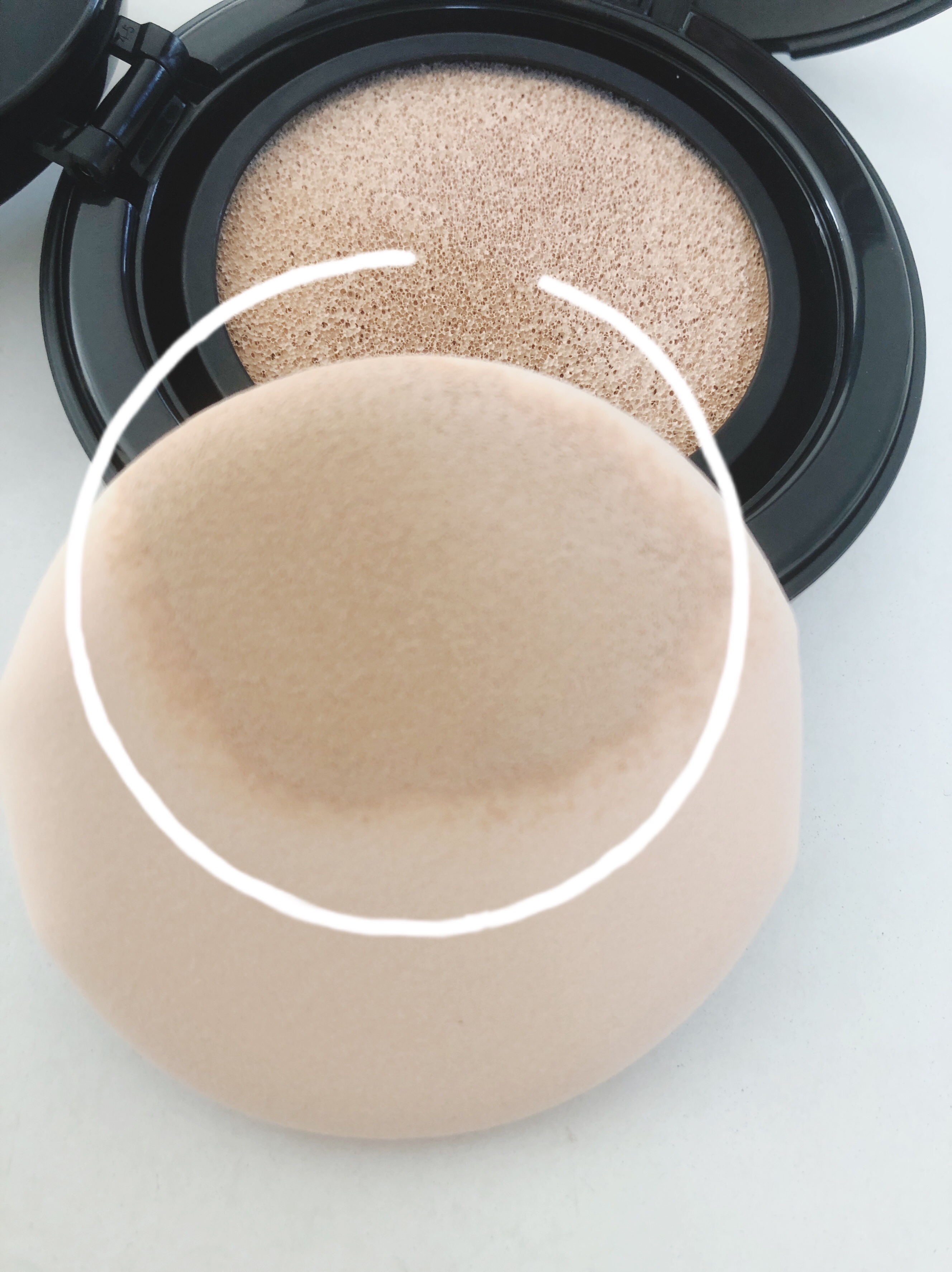 エッセンシャル スキン ヌーダー クッション/JUNG SAEM MOOL/クッションファンデーションを使ったクチコミ（3枚目）